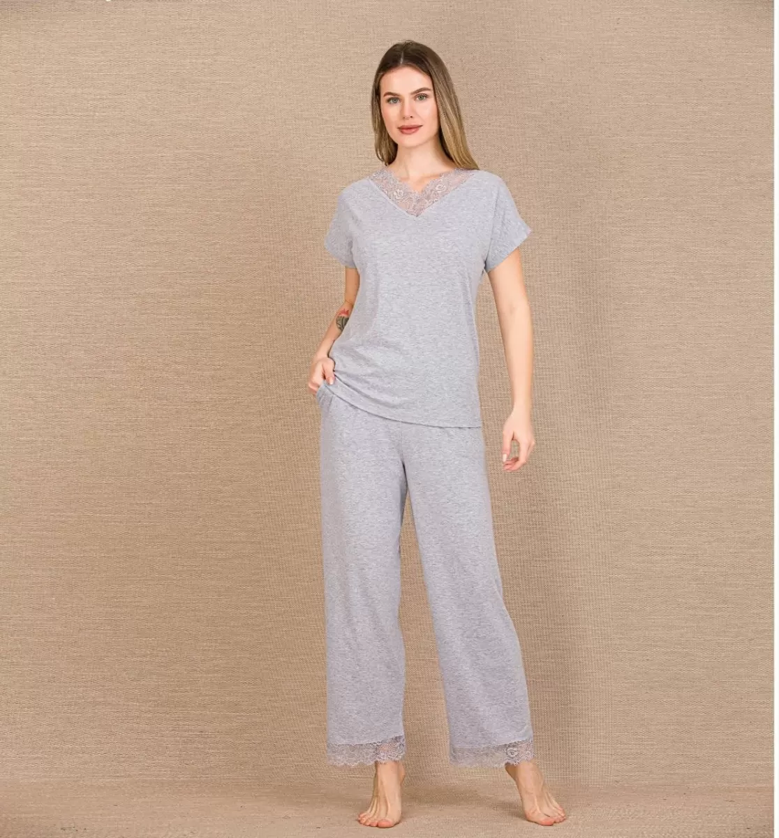 Viskon Şık Tasarım Dantel İşlemeli Gri Kısa Kol Pijama Takımı