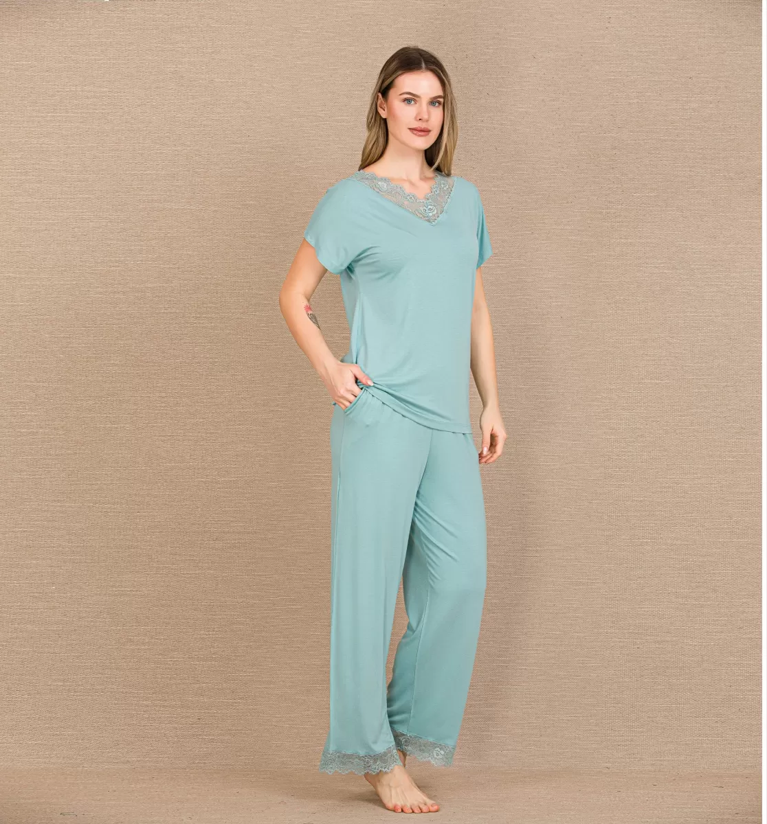 Viskon Şık Tasarım Dantel İşlemeli Mint Yeşil Kısa Kol Pijama Takımı