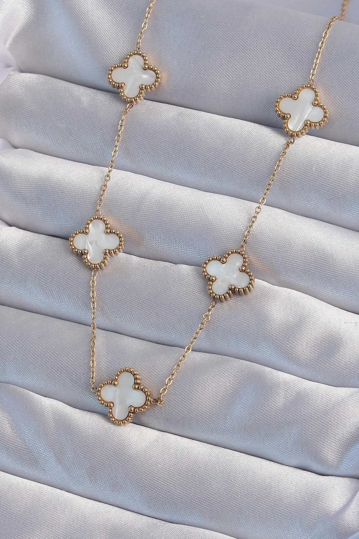 316L Çelik Gold Renk Beyaz Sedefli Yonca Kolye