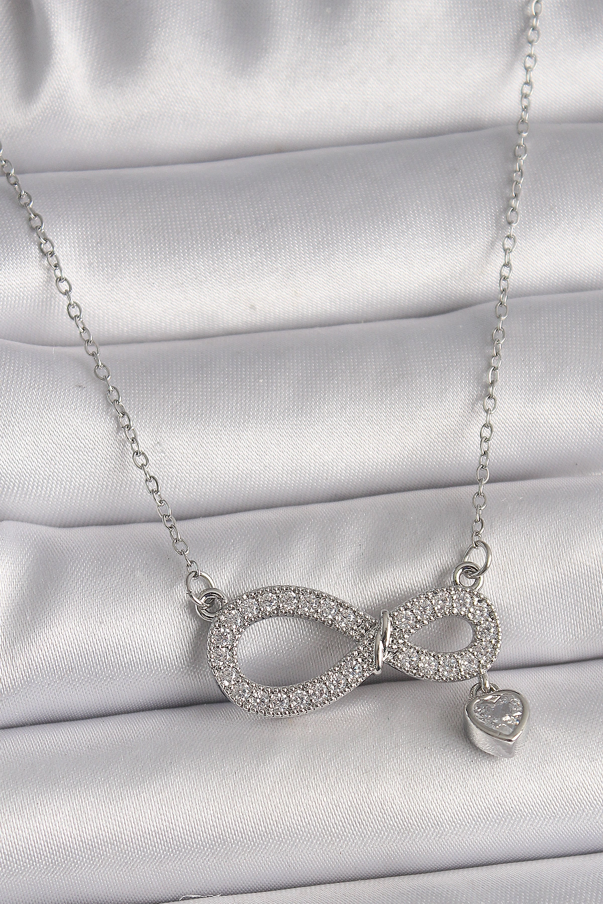 316L Çelik Gümüş Renk Zincir Zirkon Taşlı Sonsuzluk Model Taşlı Kalp Detay Kadın Kolye