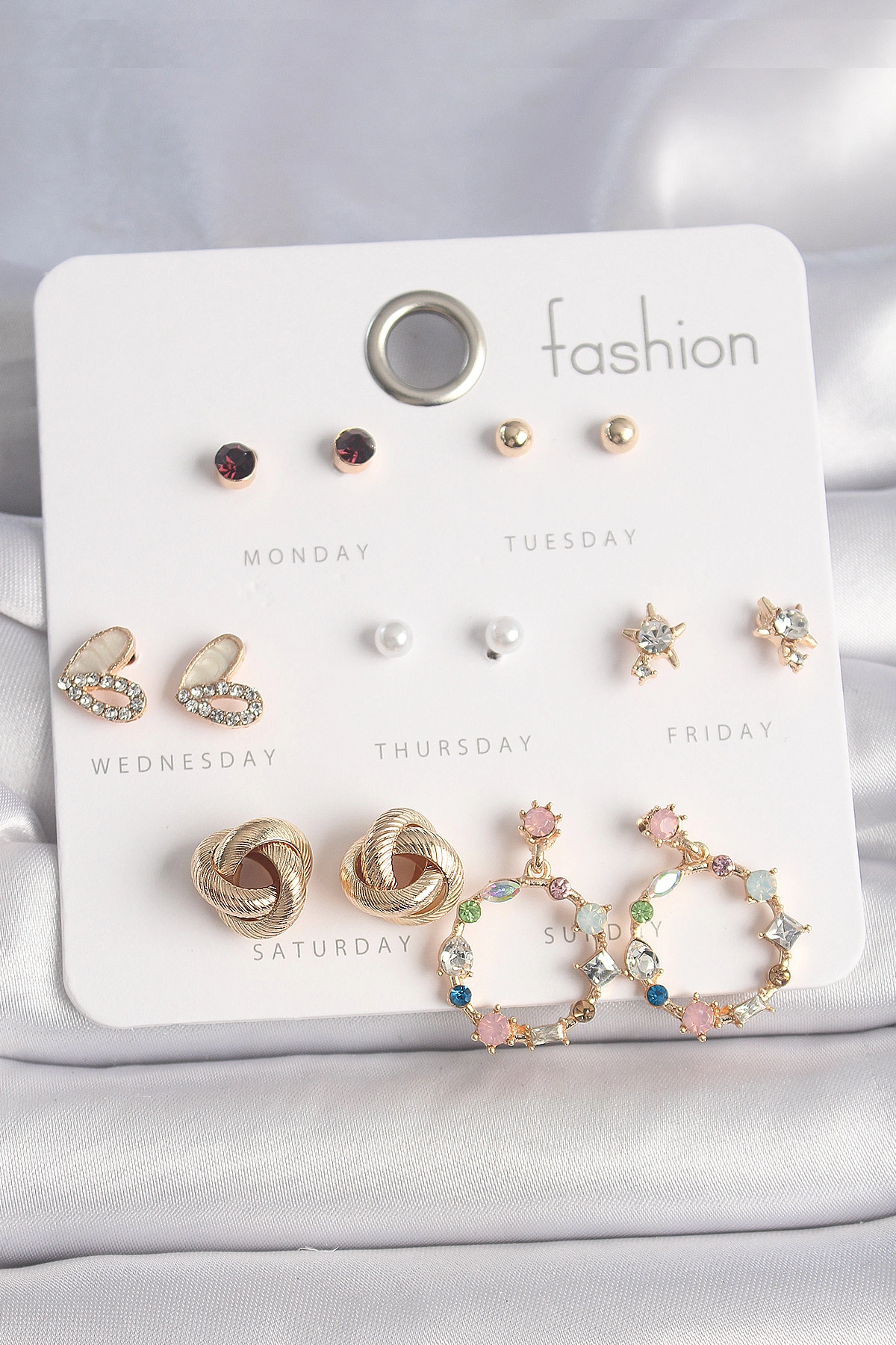 Pirinç Gold Renk Renkli Zirkon Taşlı Kalp Detay 7 Çift Kadın Küpe Seti