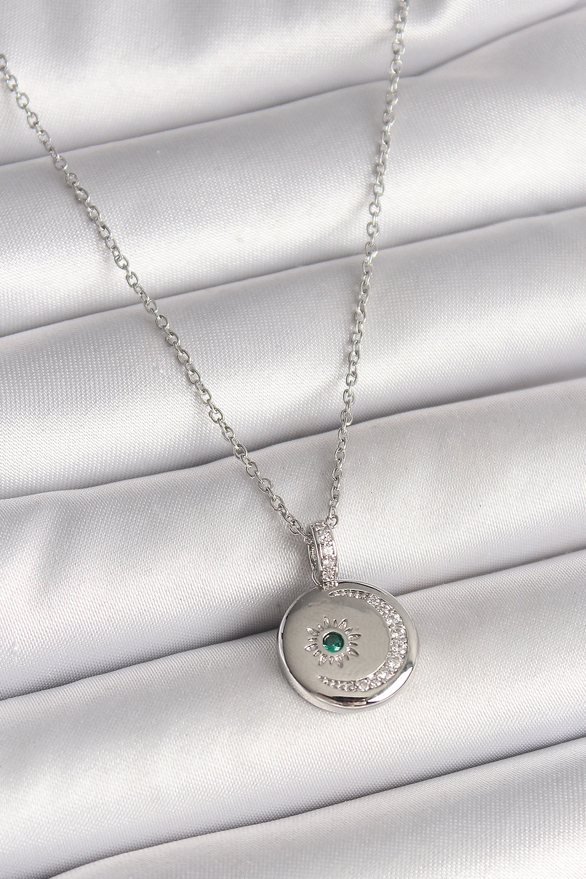 316L Çelik Gümüş Renk Zincir Madalyon Zirkon Taşlı İşlemeli Hilal Yıldız Model Kadın Kolye