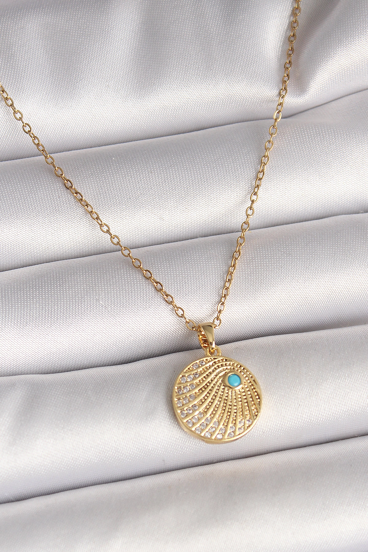 316L Çelik Gold Renk Zincir Zirkon Taş İşlemeli Mavi Taş Detaylı Madalyon Model Kadın Kolye