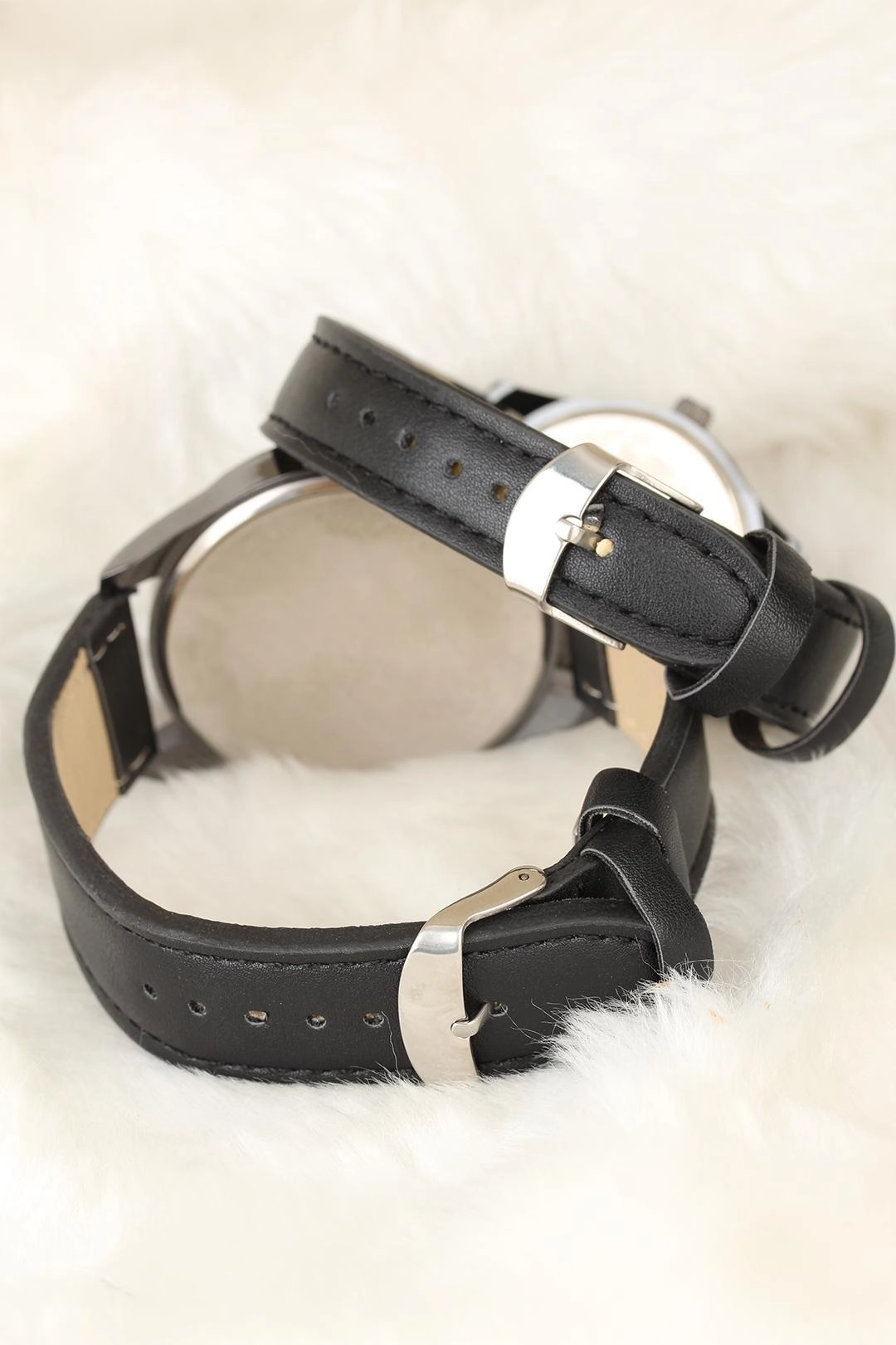 Siyah Renk Deri Kordonlu İstanbul Tasarımlı Sevgili Saatleri