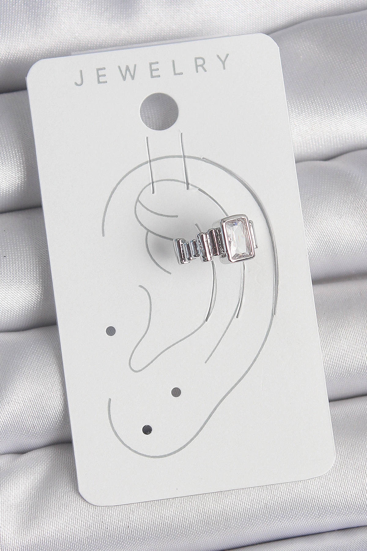 Pirinç Gümüş Renk Kare Zirkon Taşlı Kadın Kıkırdak Model Küpe