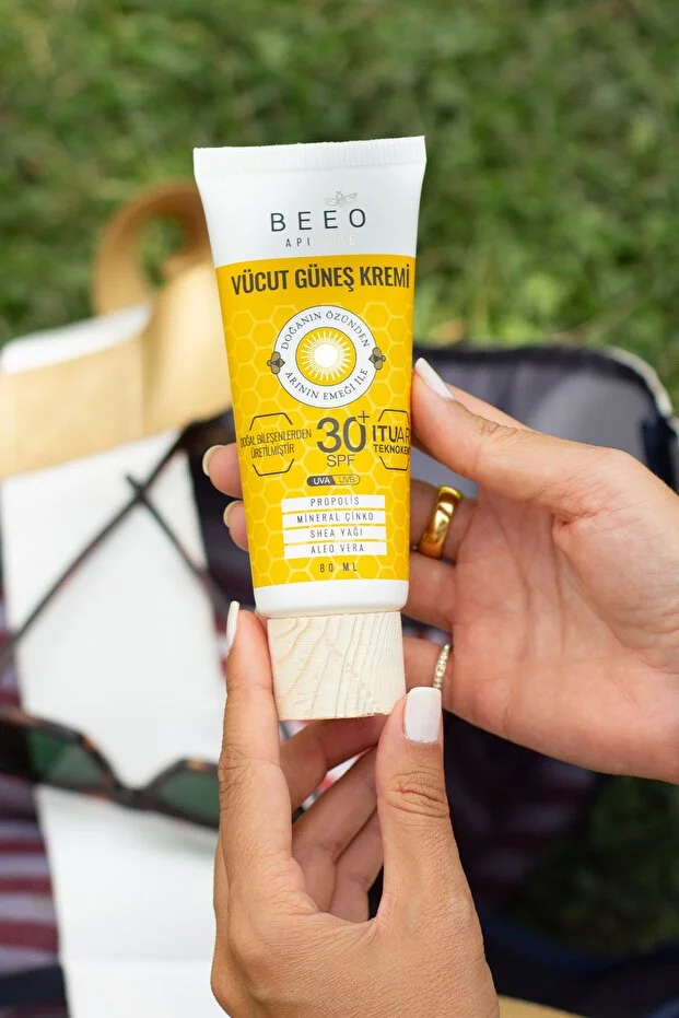 Sun Güneş Koruyucu Krem & SPF+50 Uva+uvb Doğal Apicare Propolisli Vücut Güneş Kremi 80ML