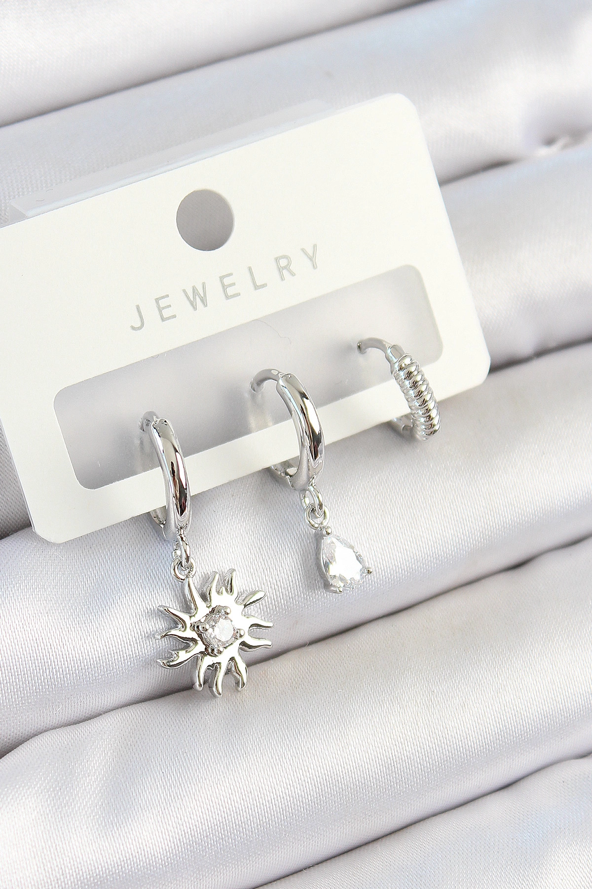 Pirinç Zirkon Taşlı Güneş Model Gümüş Renk 3'lü Çift Kadın Küpe Set
