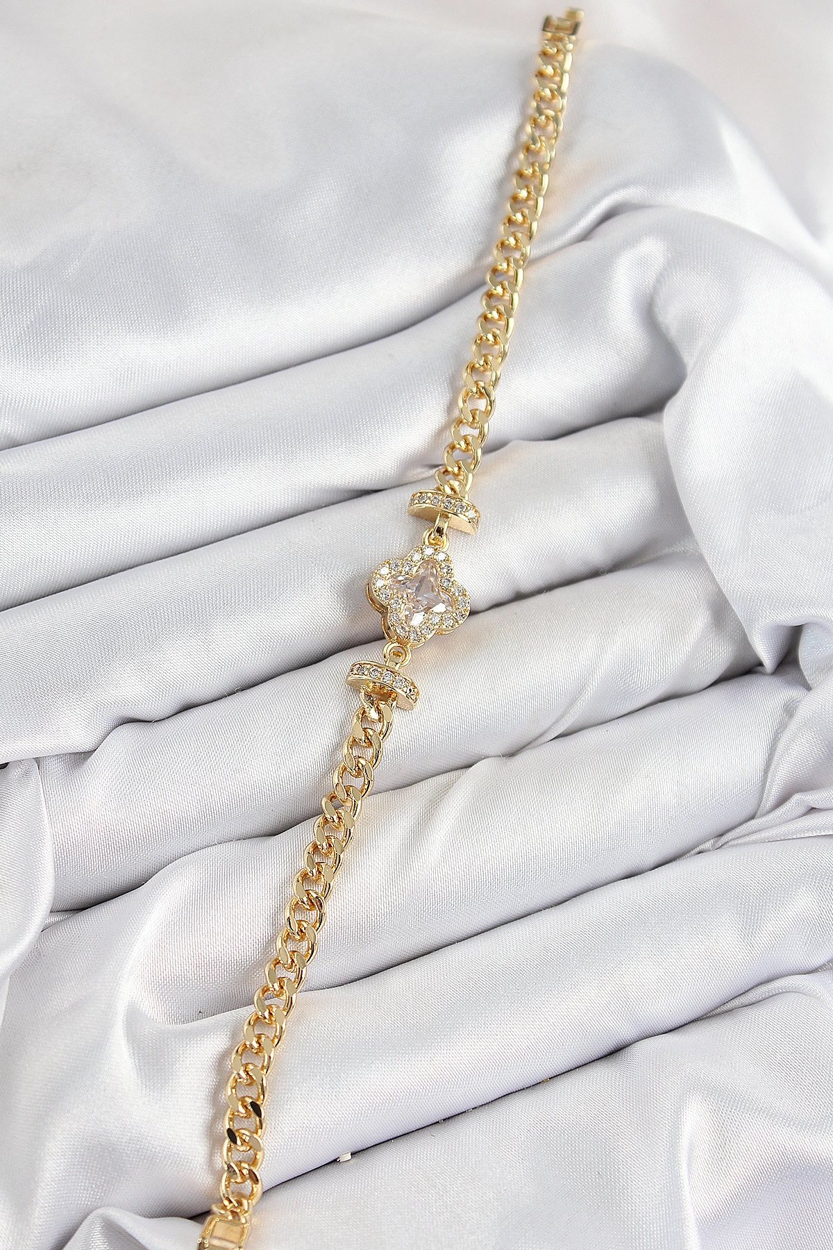 Pirinç Zirkon Taşlı Yonca Model Gold Renk Kadın Bileklik