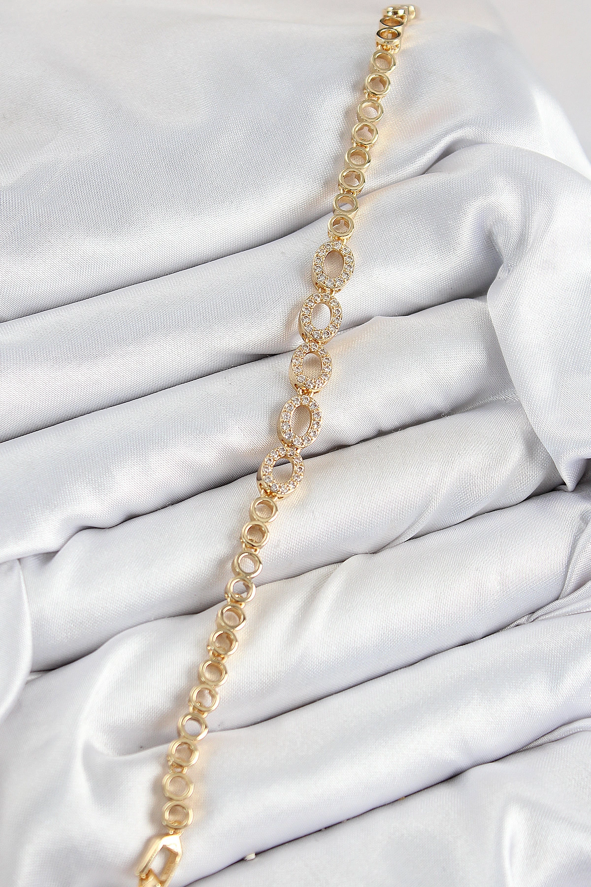 Pirinç Zirkon Taşlı Oval Model Gold Renk Kadın Bileklik