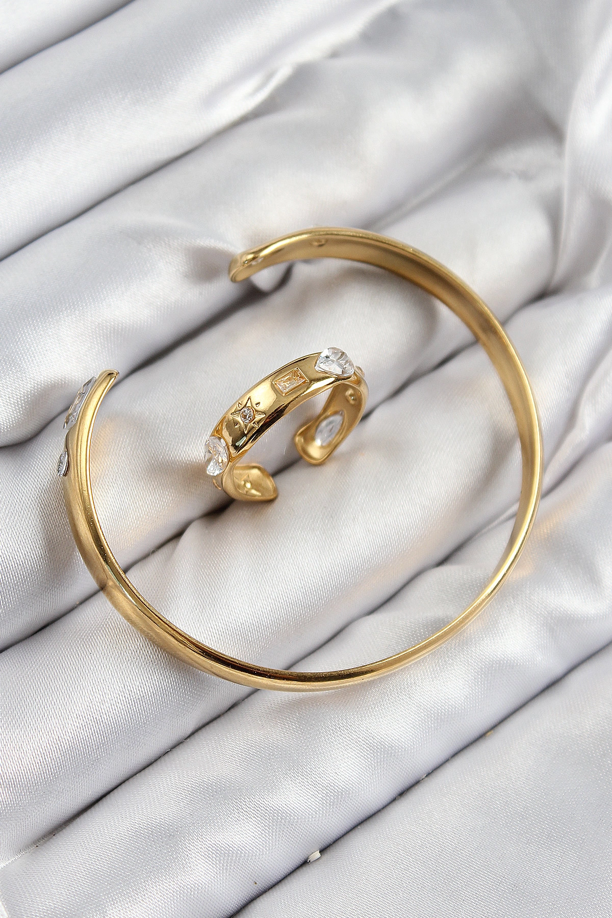 Pirinç Zirkon Taşlı Ayrık Model Gold Renk Bileklik Yüzük Set