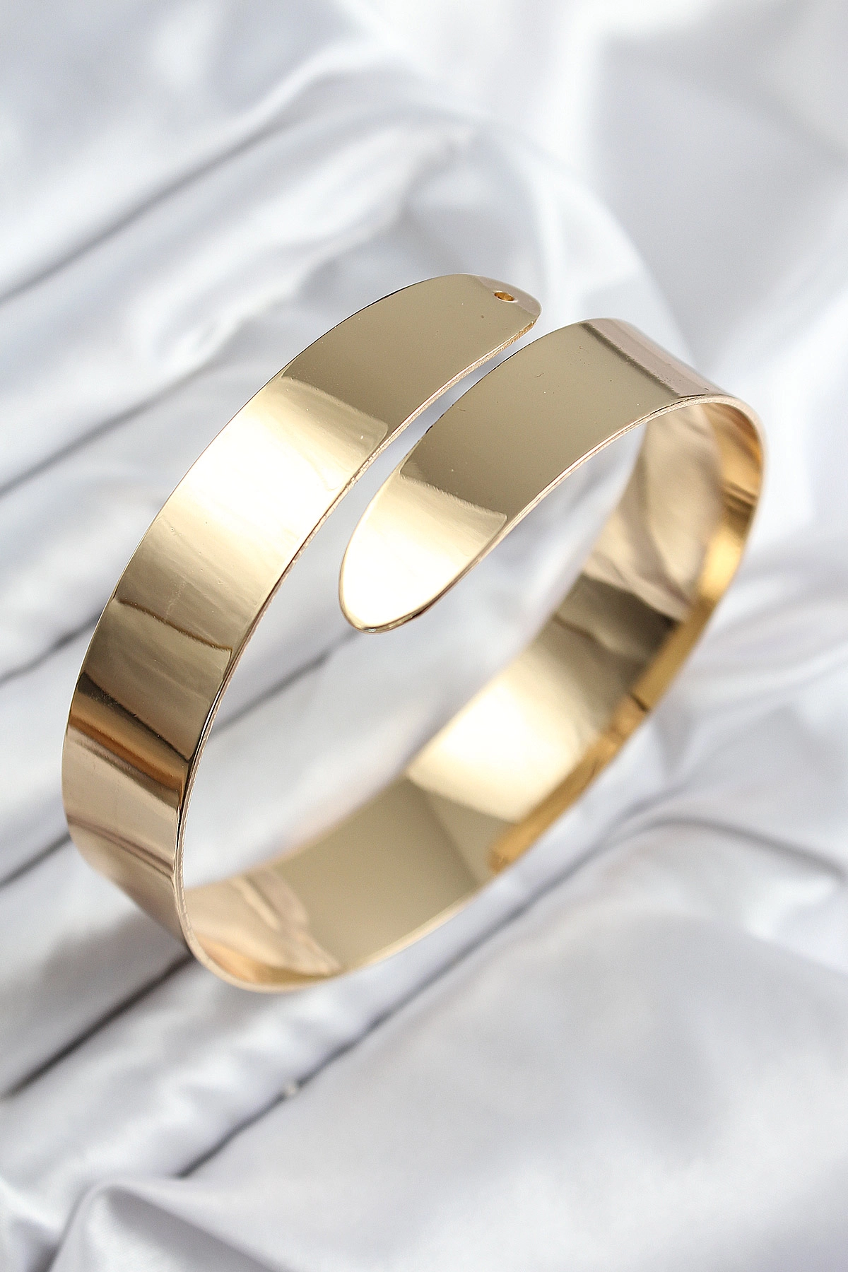 Pirinç Sarmal Model Gold Renk Pazu Bileklik