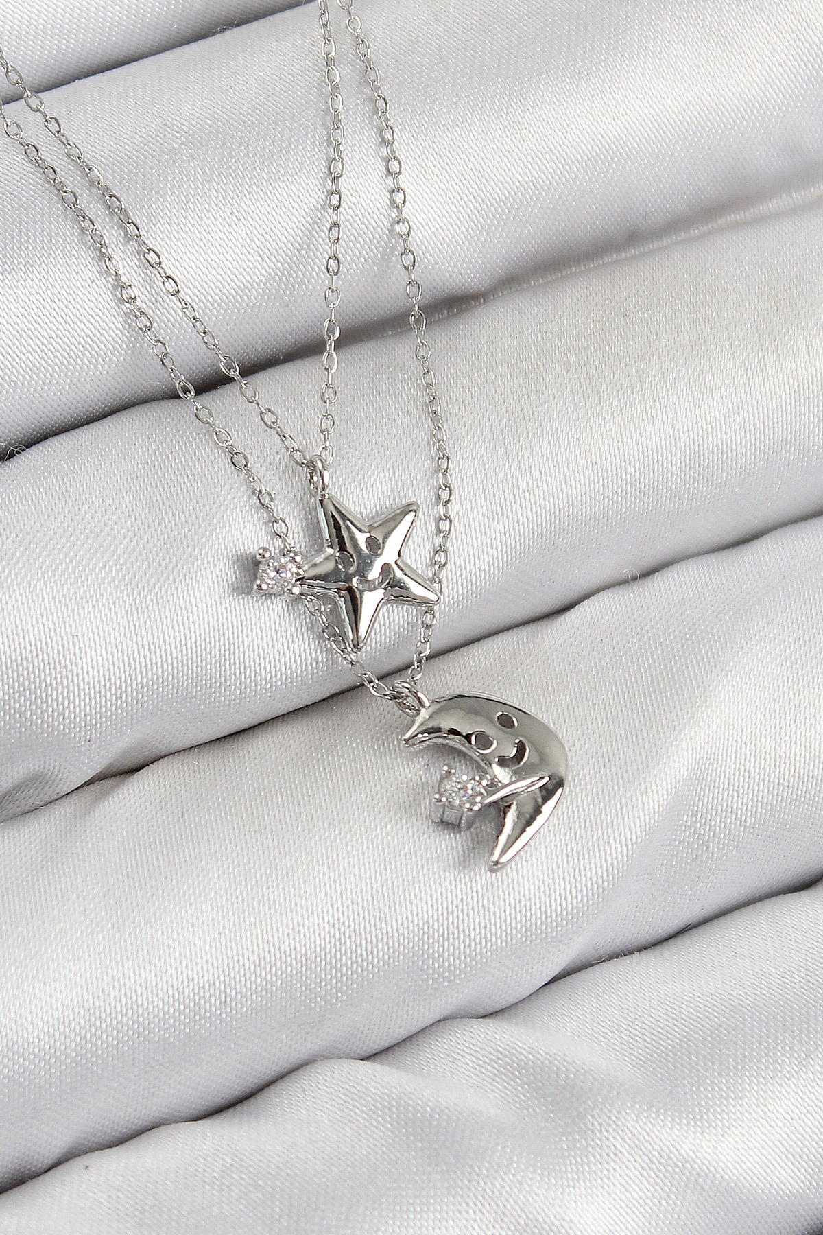 Pirinç Zirkon Taşlı Yıldız Ve Ay Model Gümüş Renk Kadın Kolye