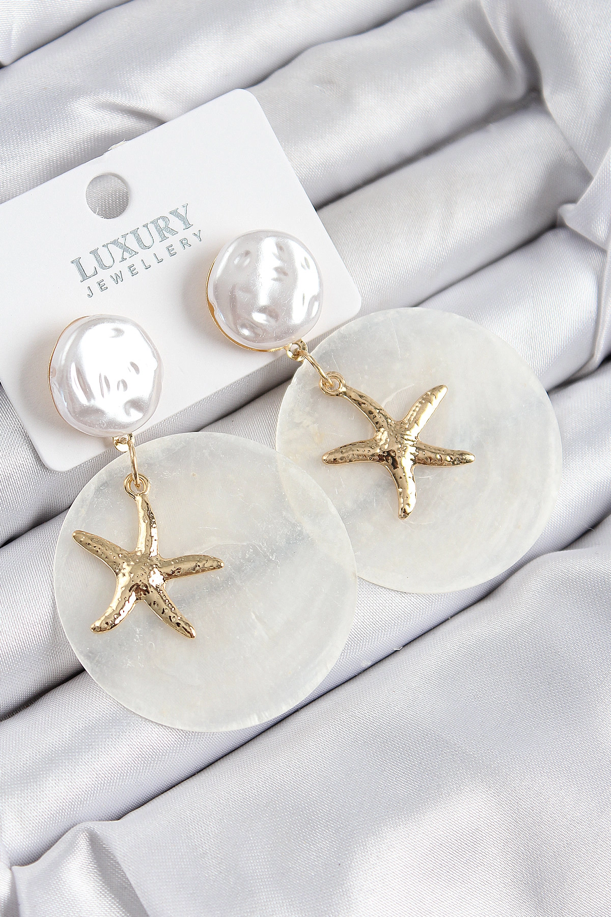 Pirinç İncili Deniz Kabuğu Figürlü Sedef Model Gold Renk Kadın Küpe