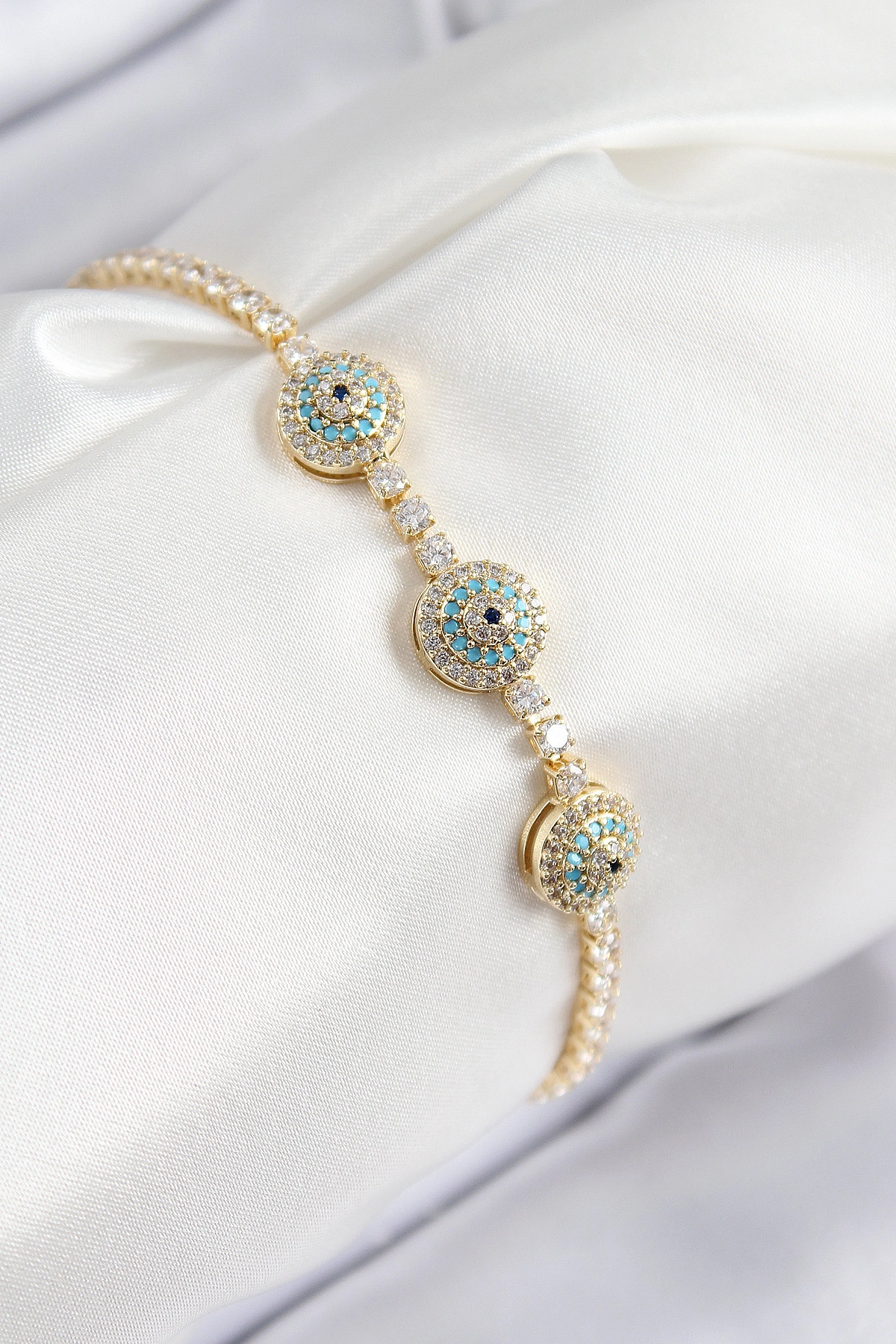 Pirinç Zirkon Taşlı Nazar Model Gold Renk Kadın Bileklik