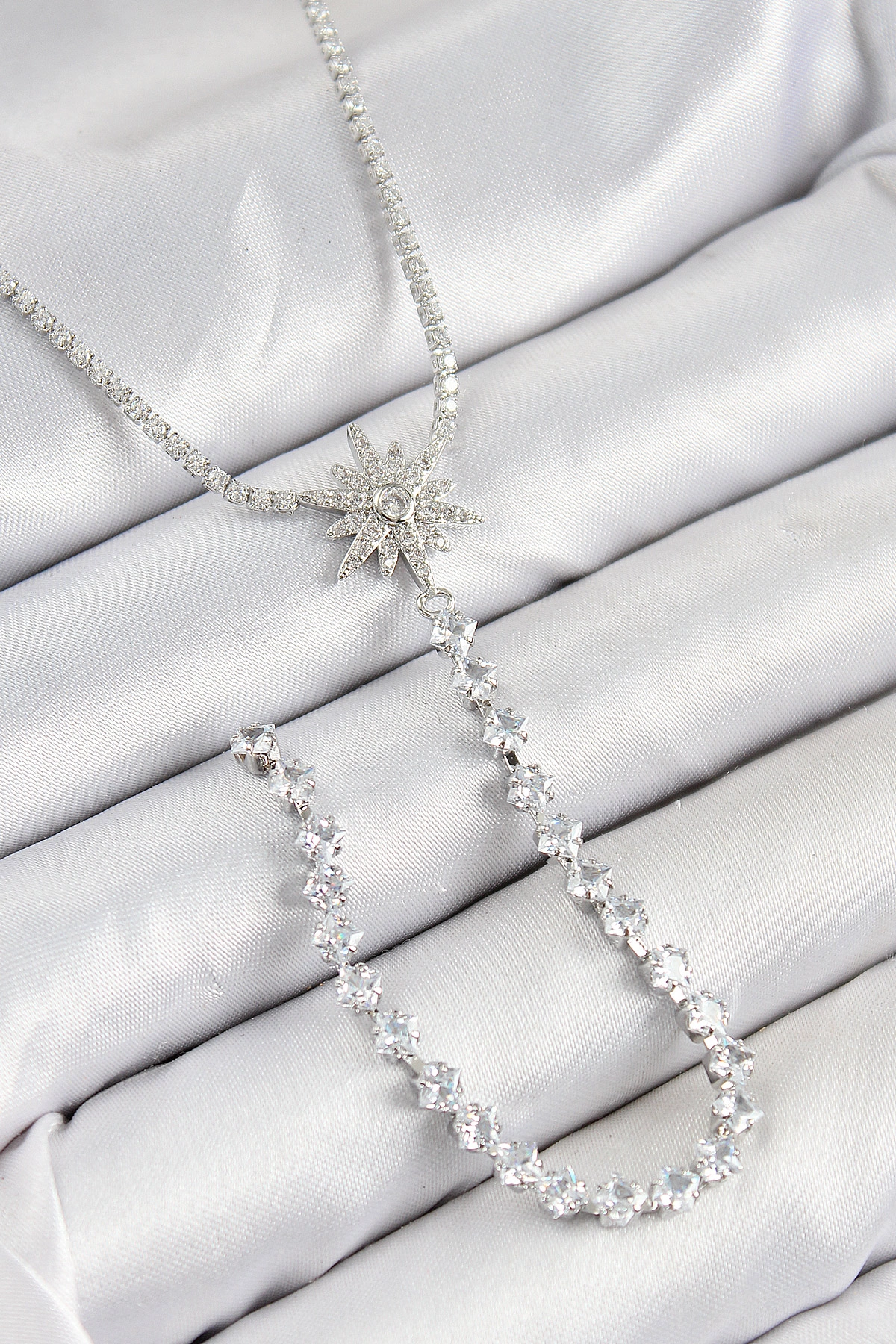 Pirinç Zirkon Taşlı Kutup Yıldızı Model Gold Renk Y Kolye