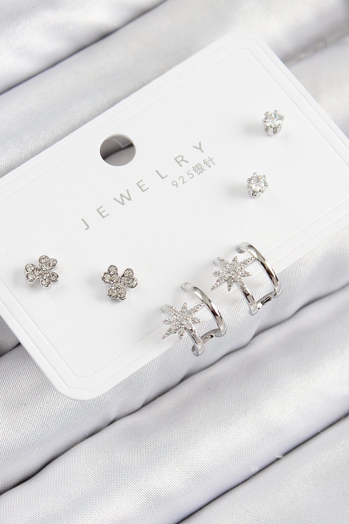 Pirinç Zirkon Taşlı Kutup Yıldızı Model Gümüş Renk 925 Ayar Gümüş Çivi Kadın Küpe Set