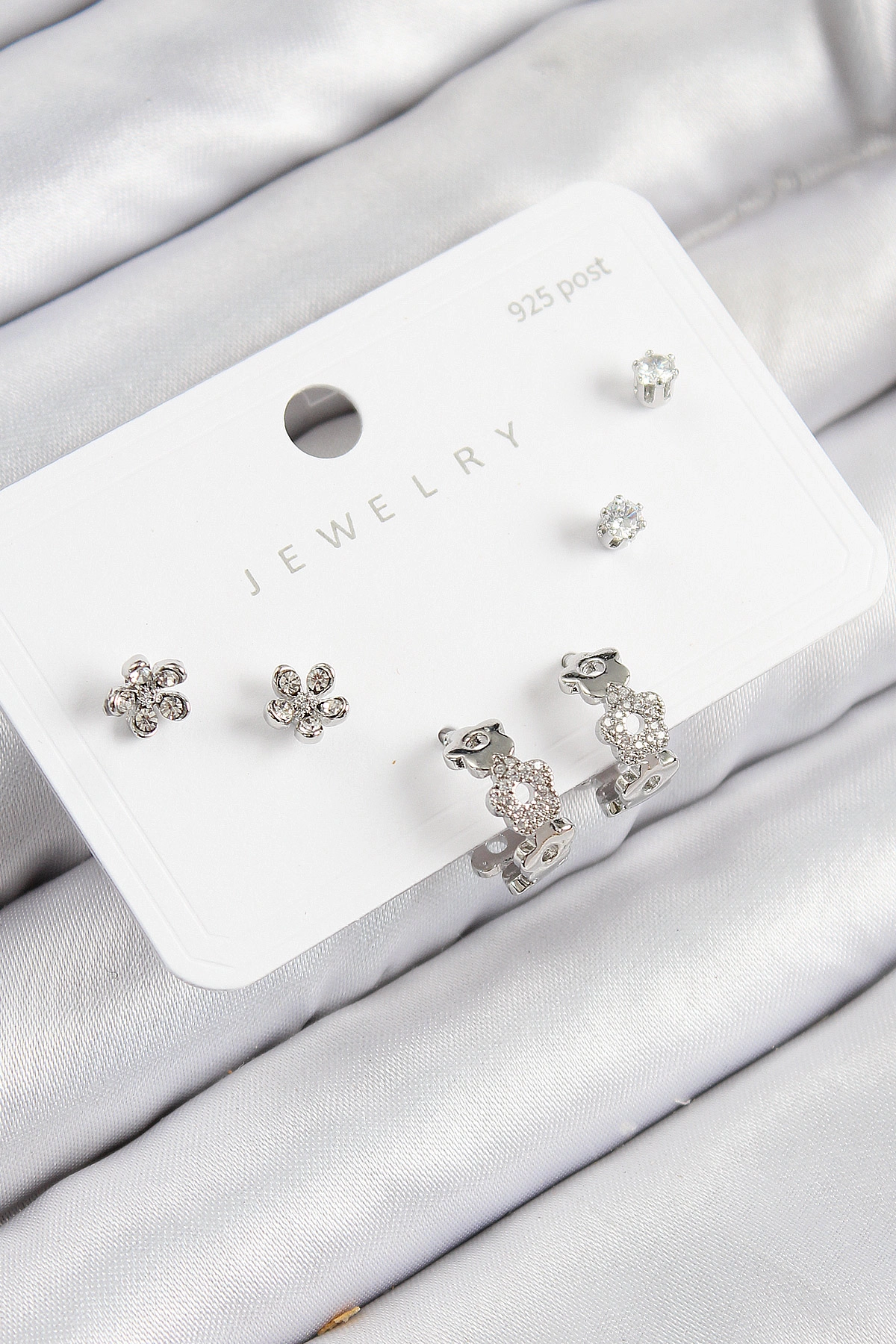 Pirinç Zirkon Taşlı Halka Model Gümüş Renk 925 Ayar Gümüş Çivi Kadın Küpe Set