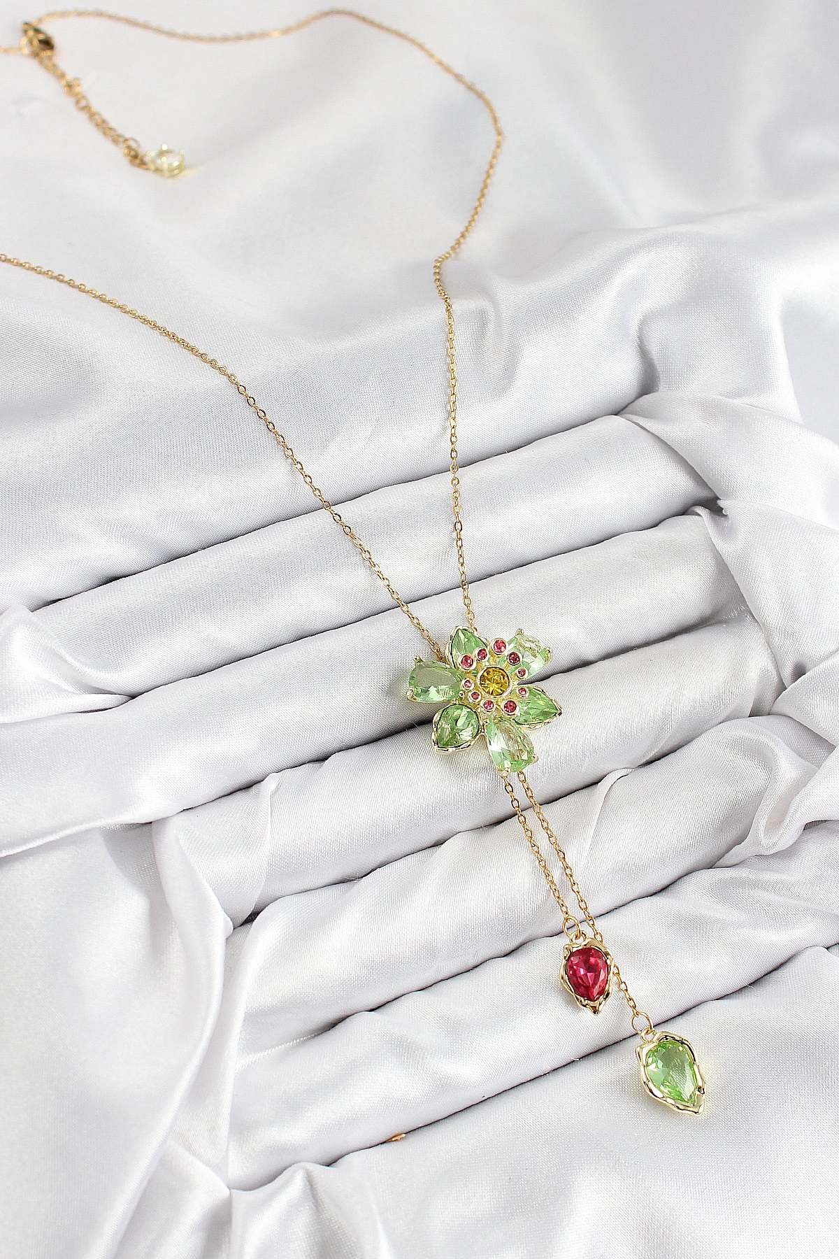 VIP Pirinç Zirkon Taşlı Çiçek Model Gold Renk Asansörlü Kadın Kolye