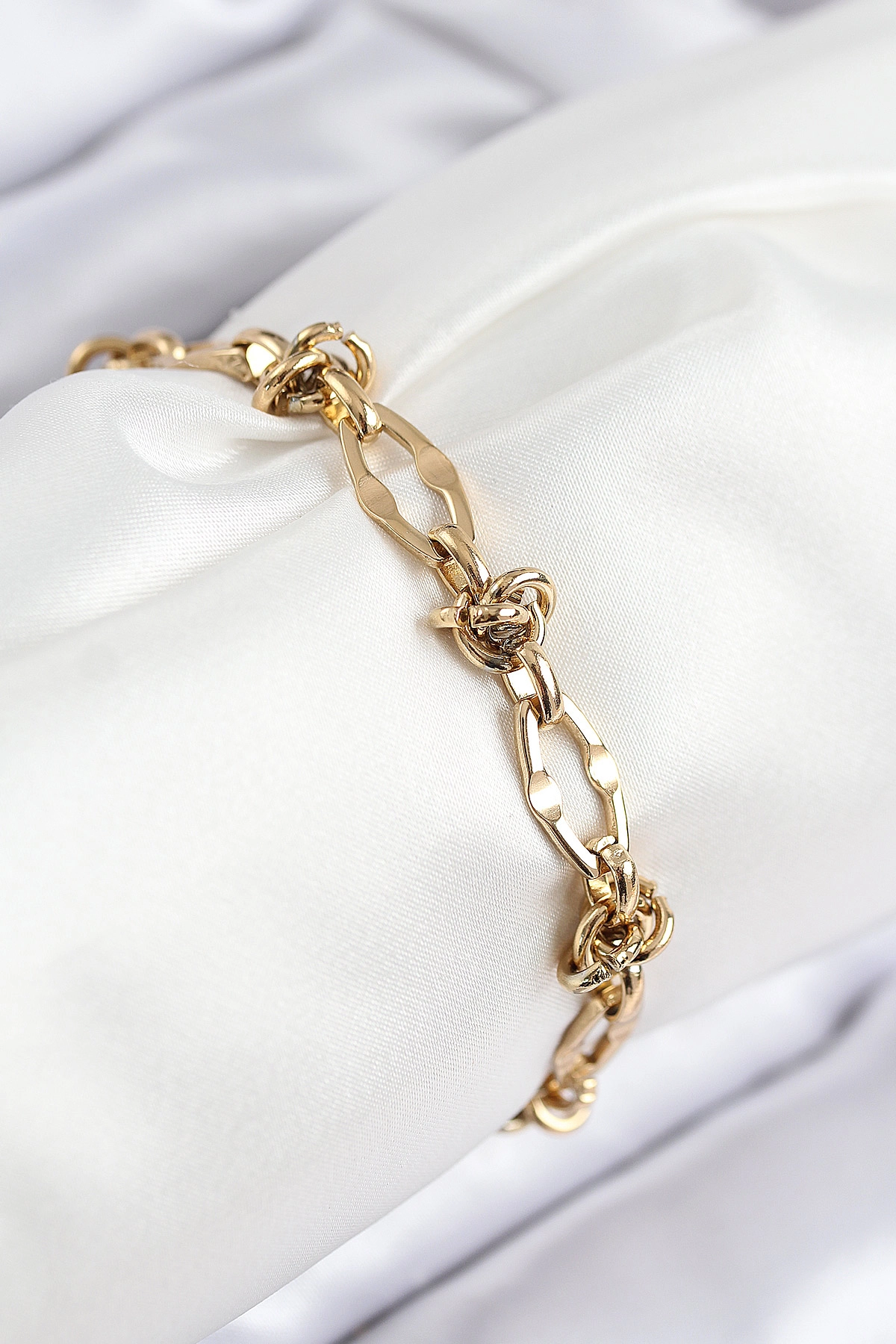 316L Çelik Parçalı Zincir Model Gold Renk Kadın Bileklik