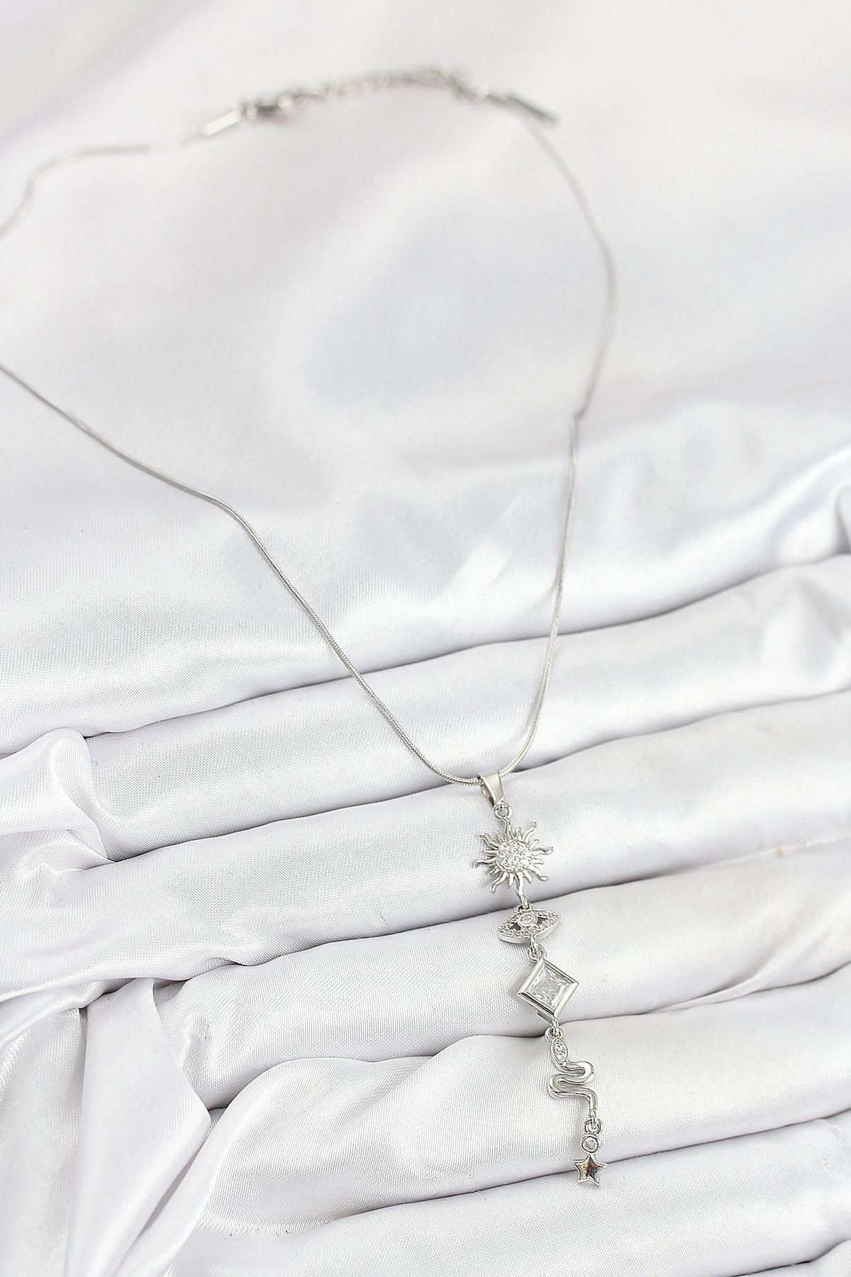 316L Çelik Zirkon Taşlı Güneş Ve Ay Enerji Model Gümüş Renk Kadın Kolye