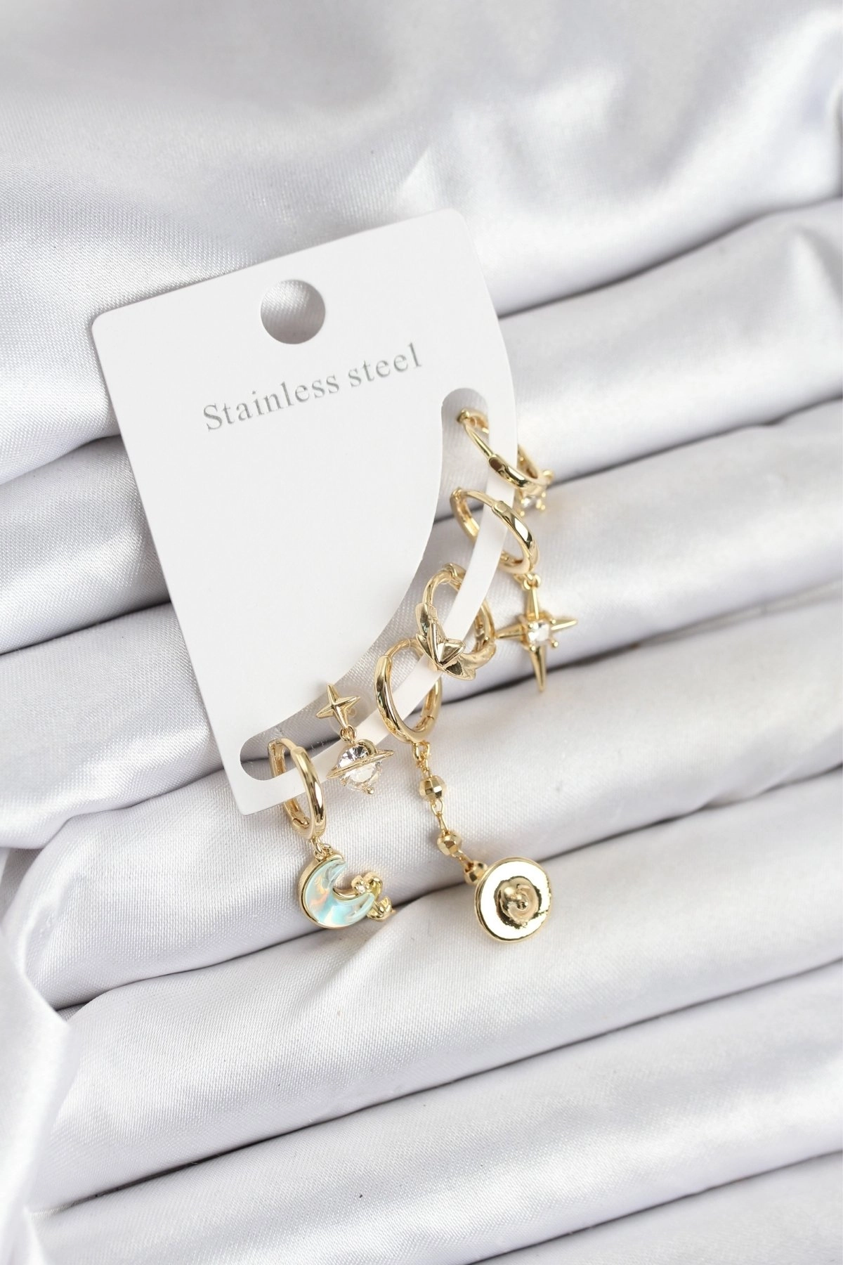 Pirinç Gold Renk Ay Model Kadın Set Küpe