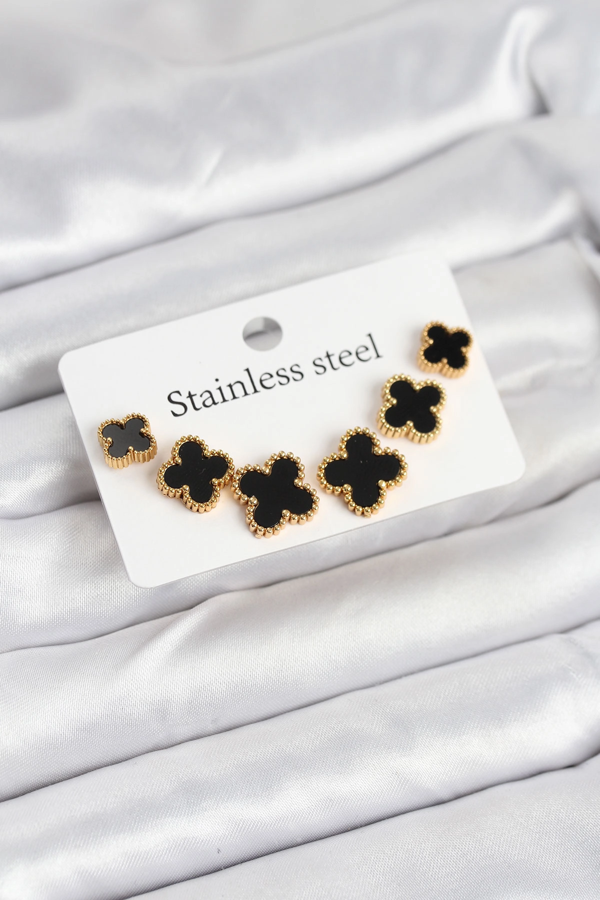 316L Çelik Gold Siyah Renk 3 Boy Yonca Küpe Seti