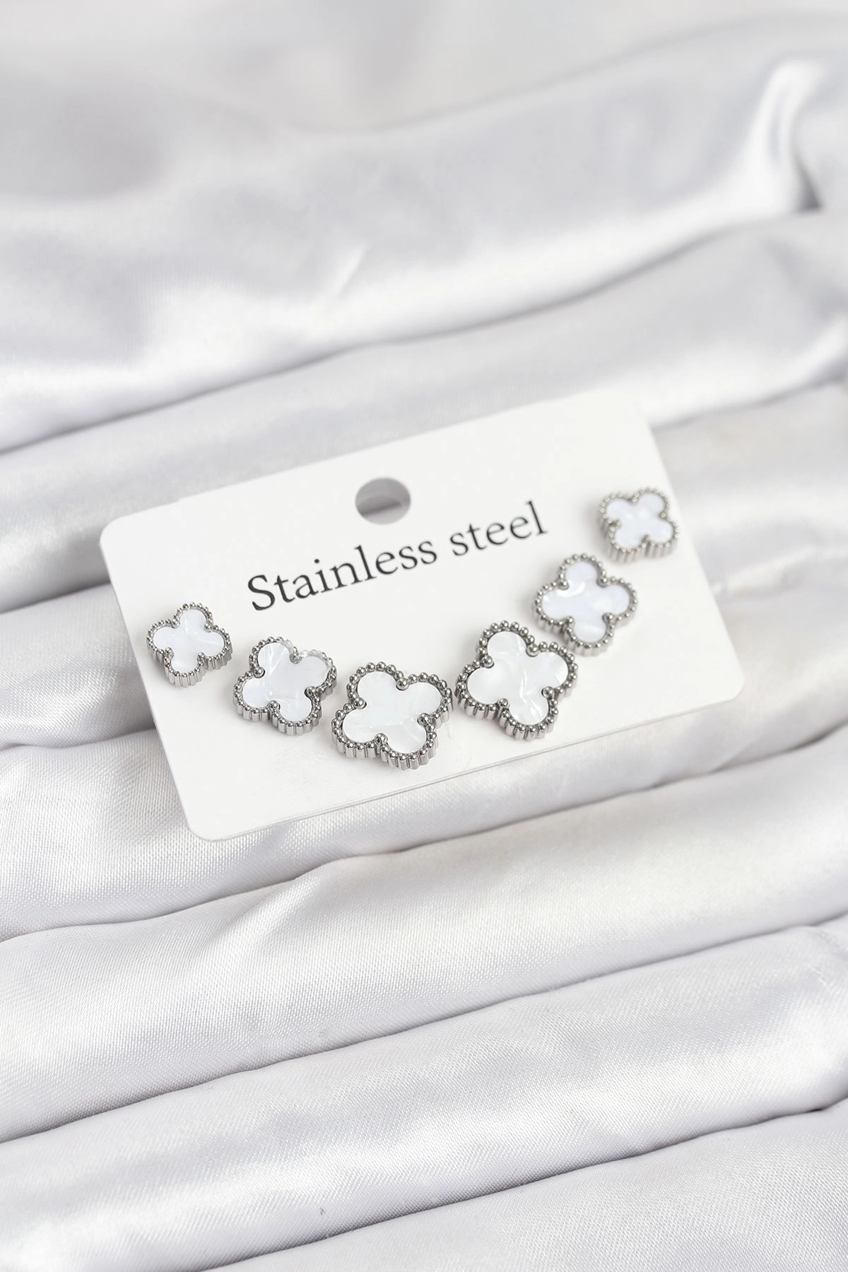 316L Çelik Gümüş Beyaz Renk 3 Boy Yonca Küpe Seti