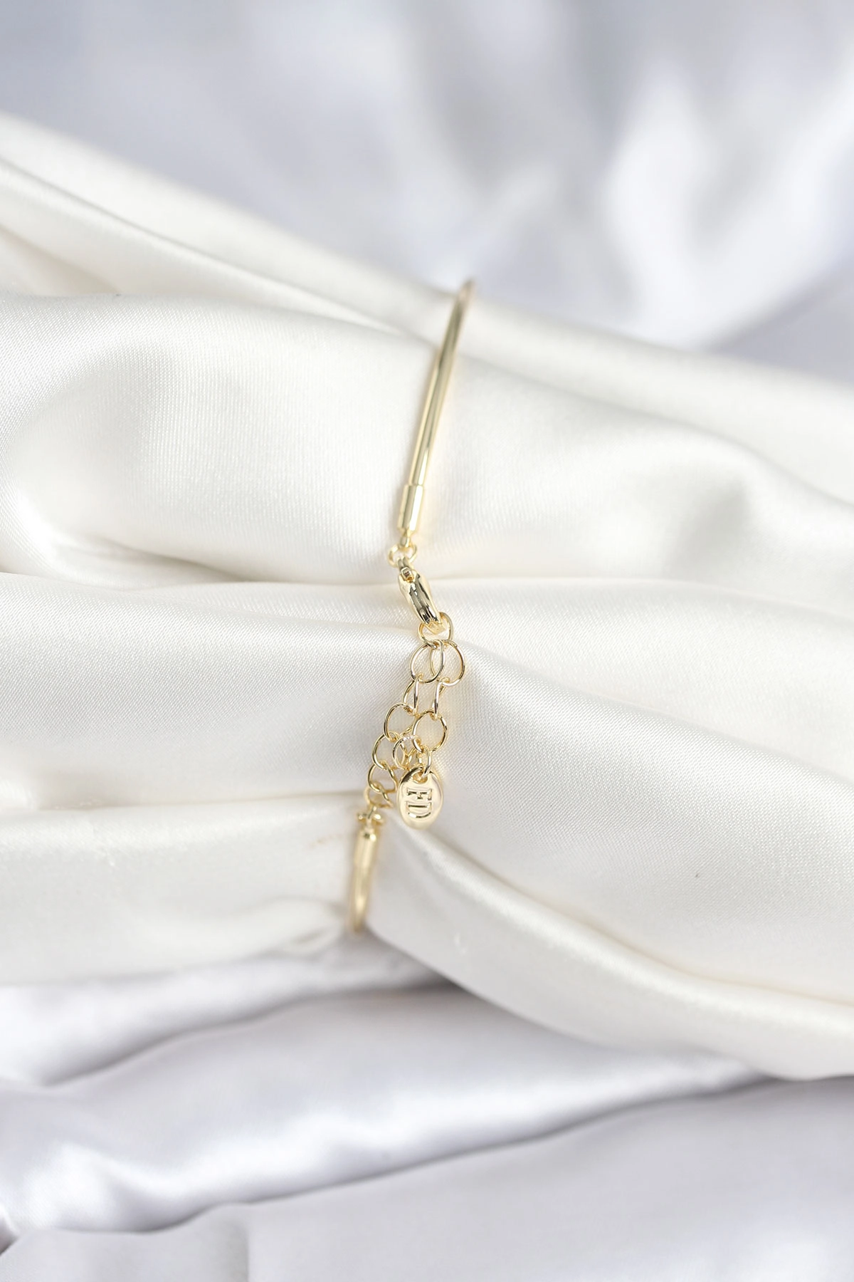 Renkli Kelebek Figür Gold Renk Pirinç Kadın Bileklik