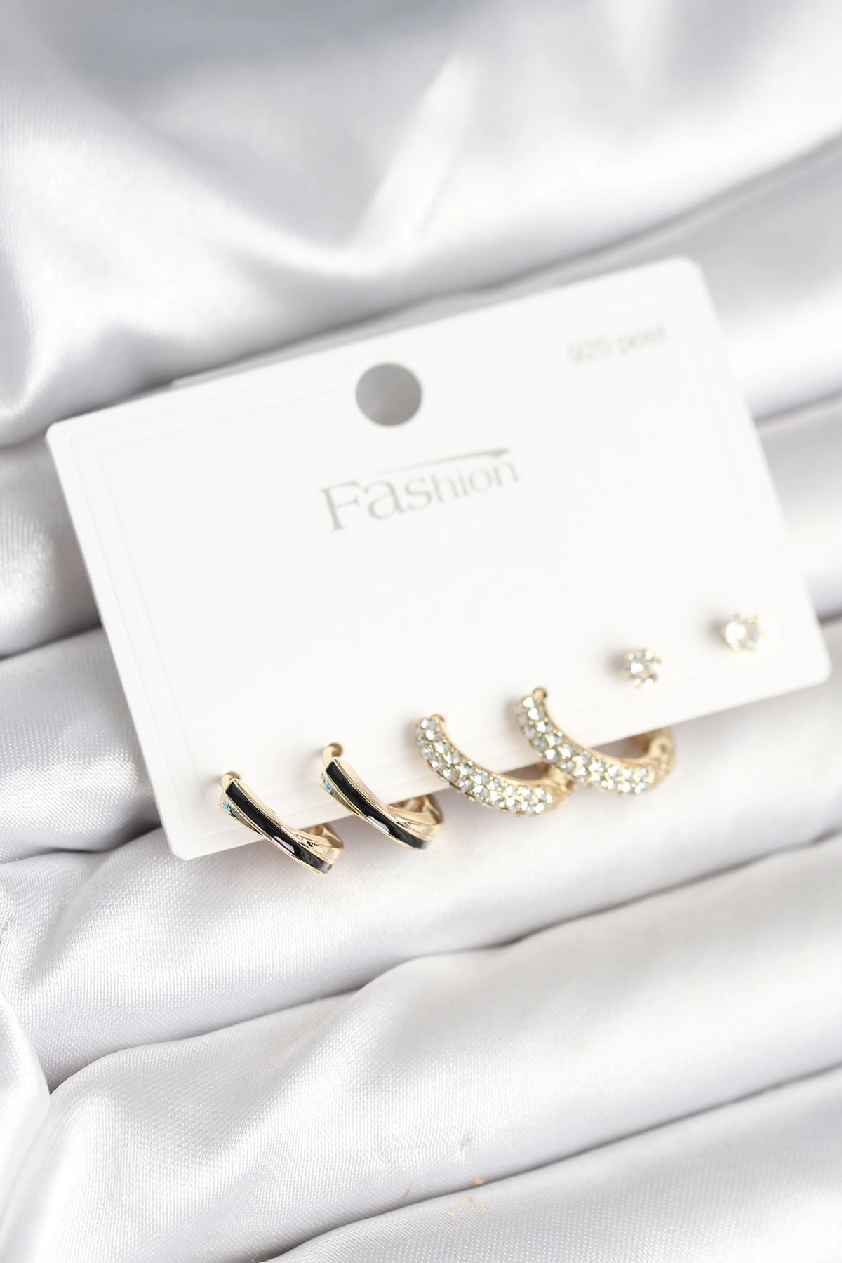 Gold Renk Pirinç Zirkon Taşlı 925 Ayar Gümüş Çivili Kadın Küpe Seti