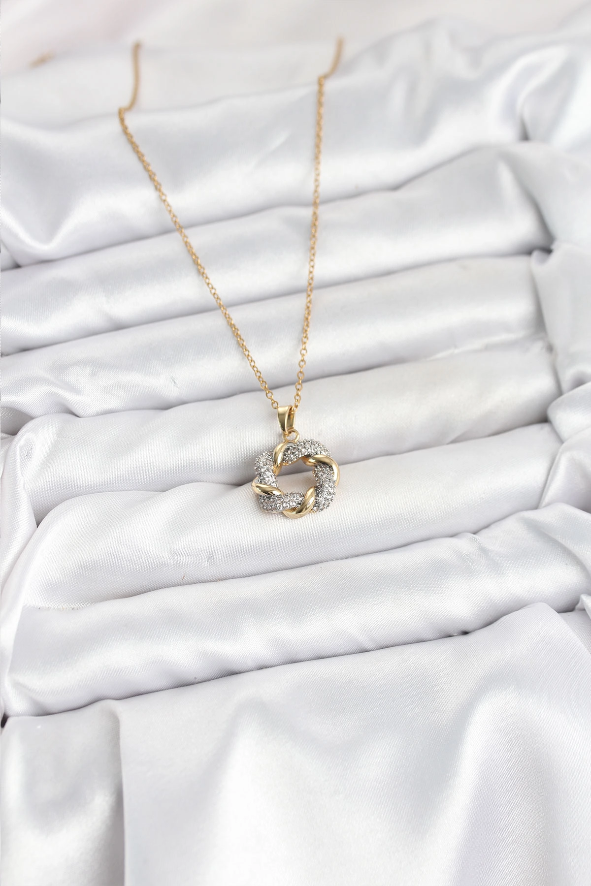 316L Çelik Zincir Gold Renk Zirkon Taşlı Sarmal Model Kadın Kolye