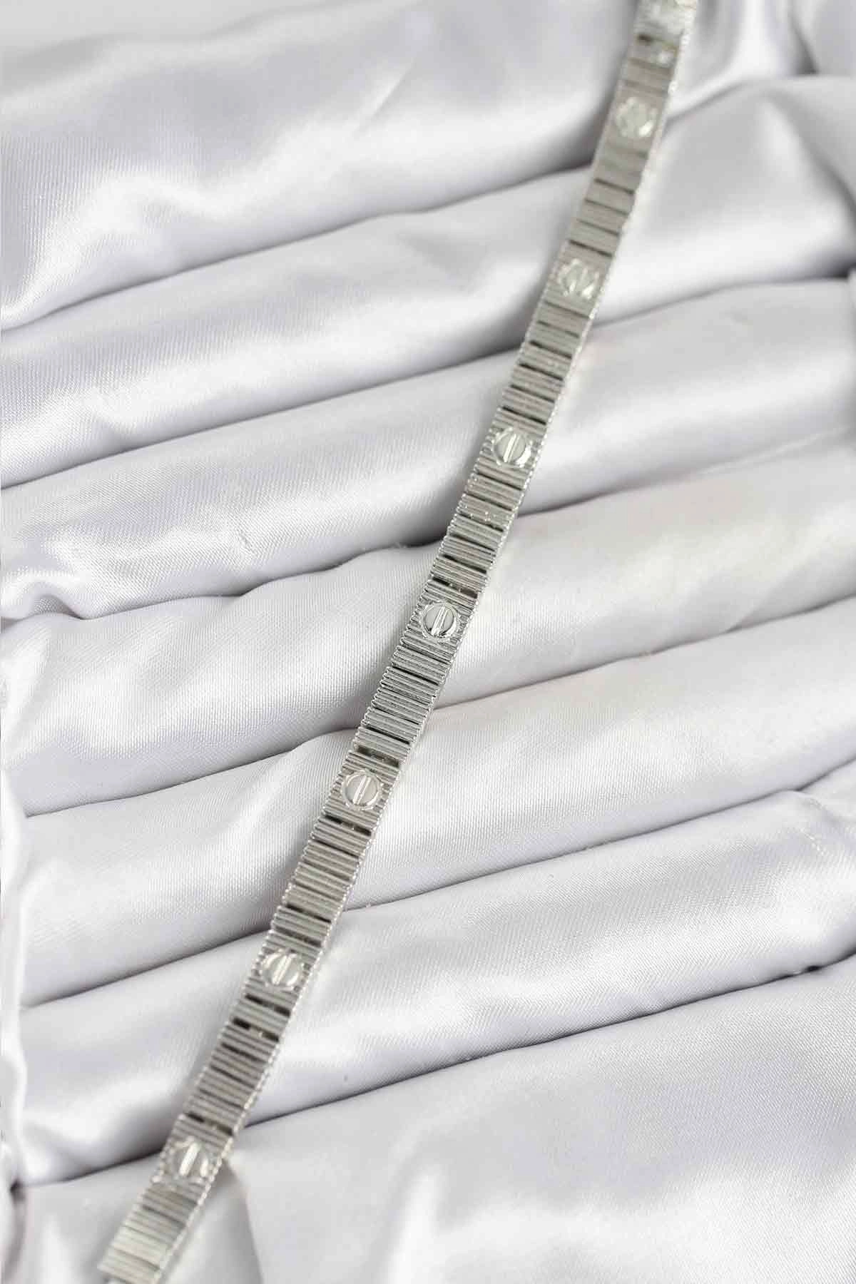 Gümüş Renk VIP Seri Bileklik