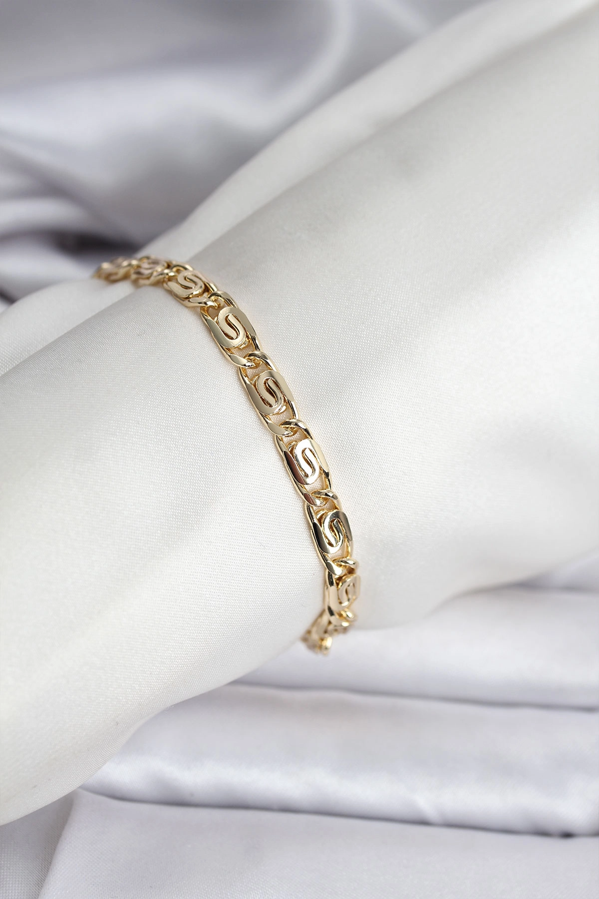 14K Gold Renk Kaplama Zincir Model CM Kadın Bileklik