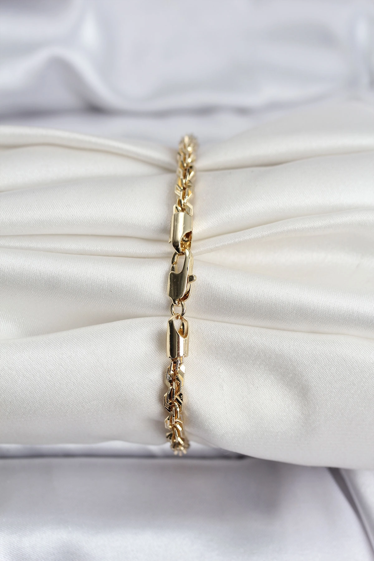 14K Gold Renk Kaplama Burgu Zincir Model CM Kadın Bileklik