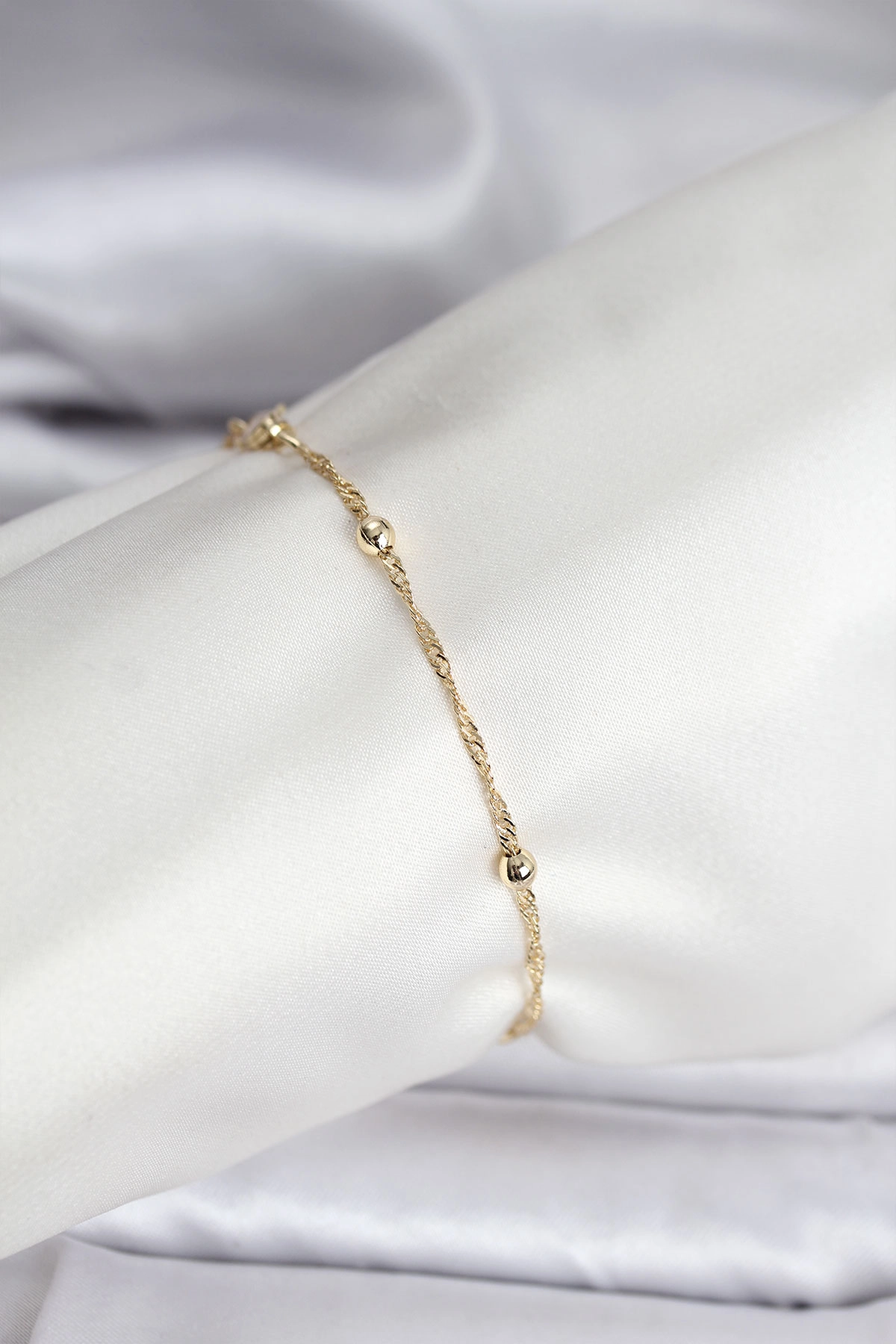 14K Gold Renk Kaplama Topçuklu Model CM Kadın Bileklik