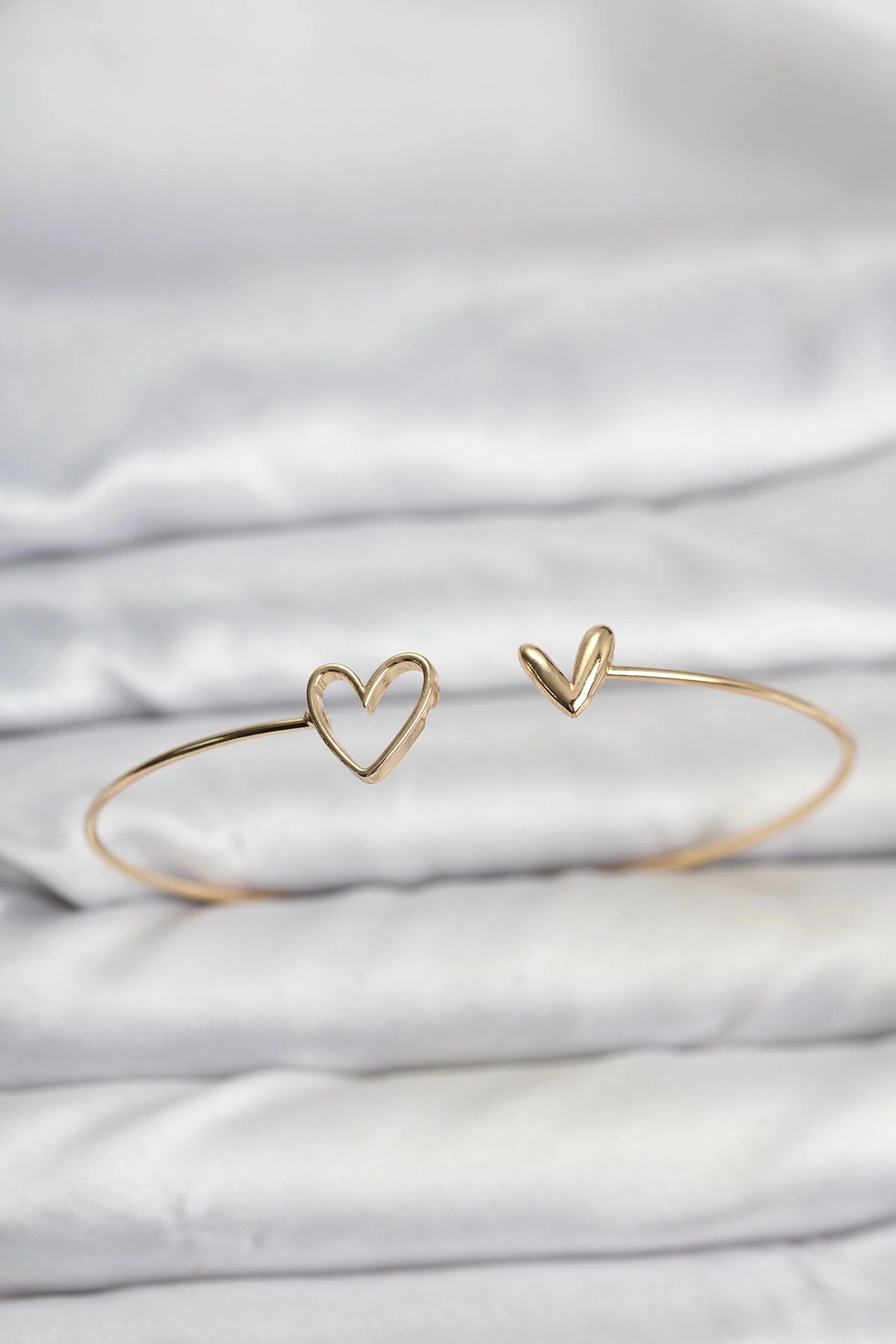 Kalp Model Gold Renk Bileklik