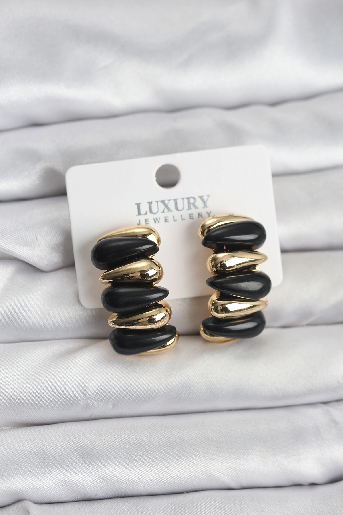 Siyah Renk Pirinç Vintage Kadın Küpe