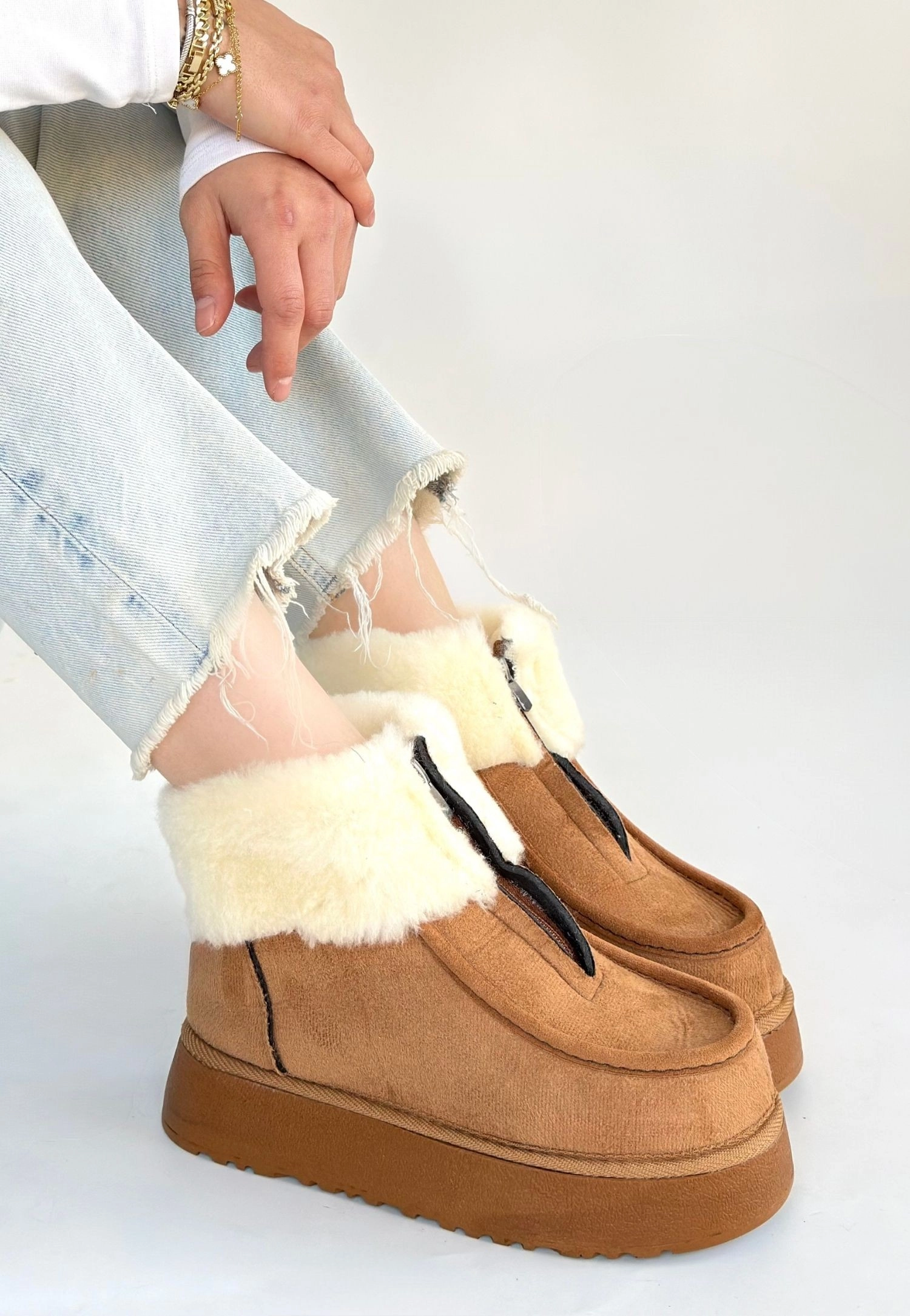 Zinya Taba Süet Bot