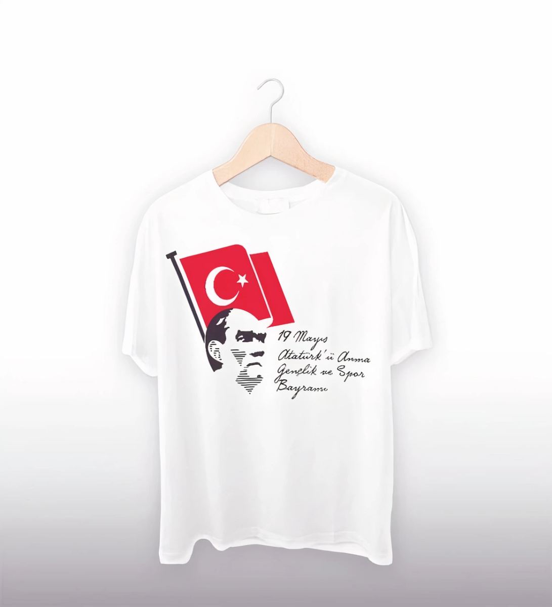 19 Mayıs Atatürk'ü Anma Gençlik ve Spor Bayramı Baskılı Oversize T-shirt - Beyaz