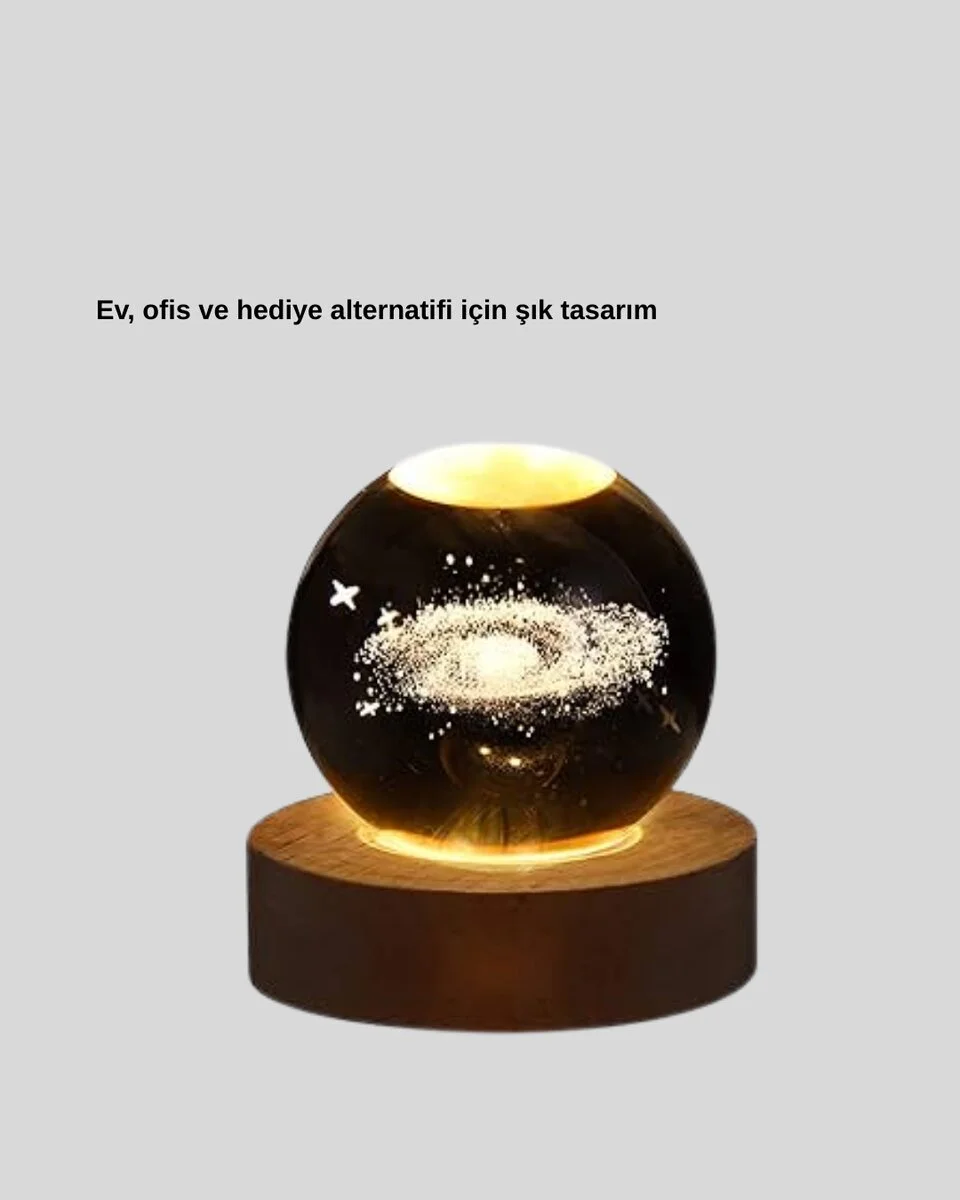 Samanyolu Desenli Kristal Küre Ahşap Standlı Gün Işığı LED Masa Lambası