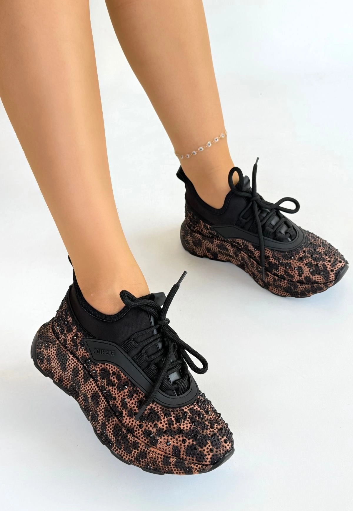 Rimay Kahverengi Cilt Boncuk İşlemeli Spor Ayakkabı