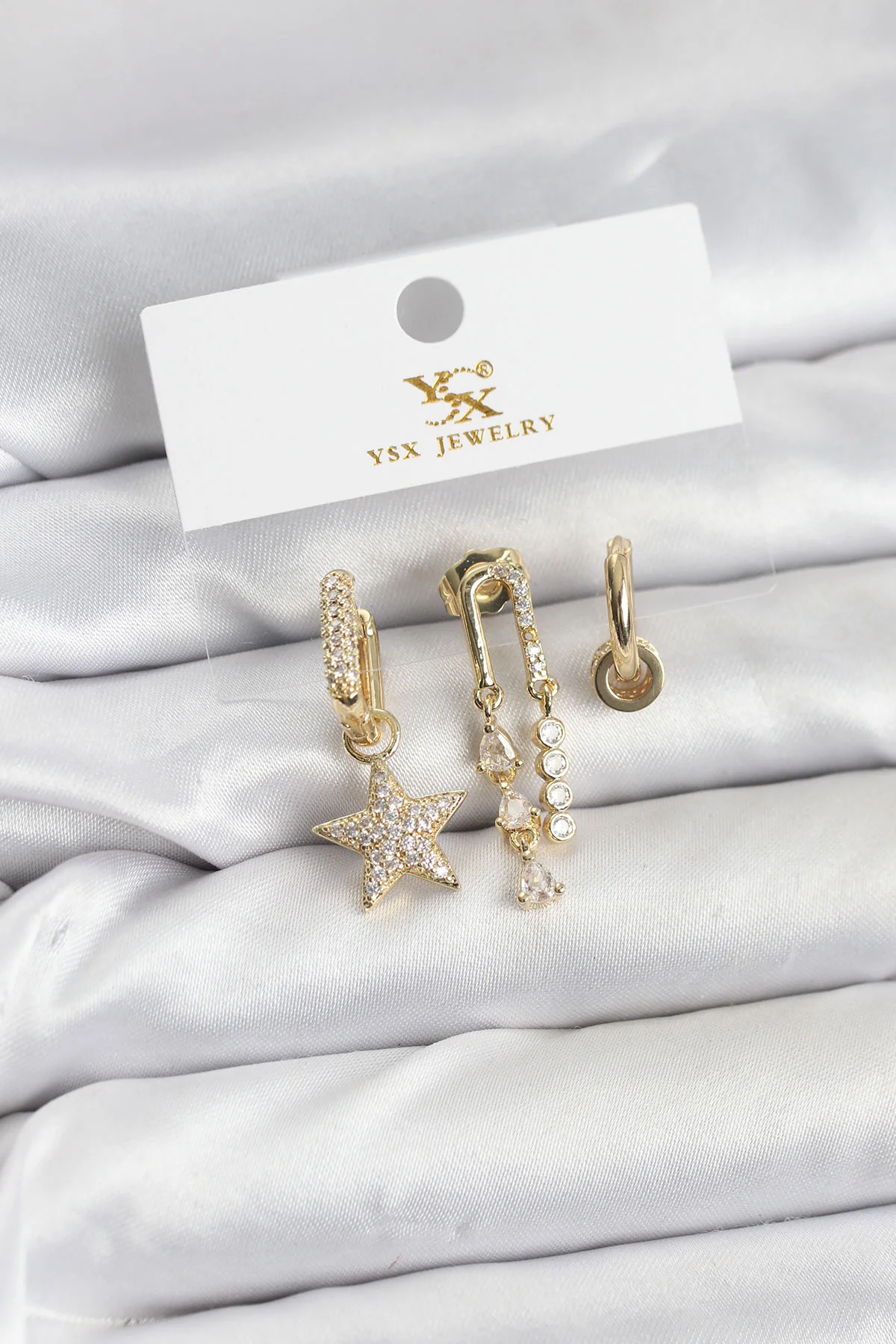 Pirinç Gold Renk Zirkon Taşlı Yıldız Vintage Model YSX Trio Küpe Seti