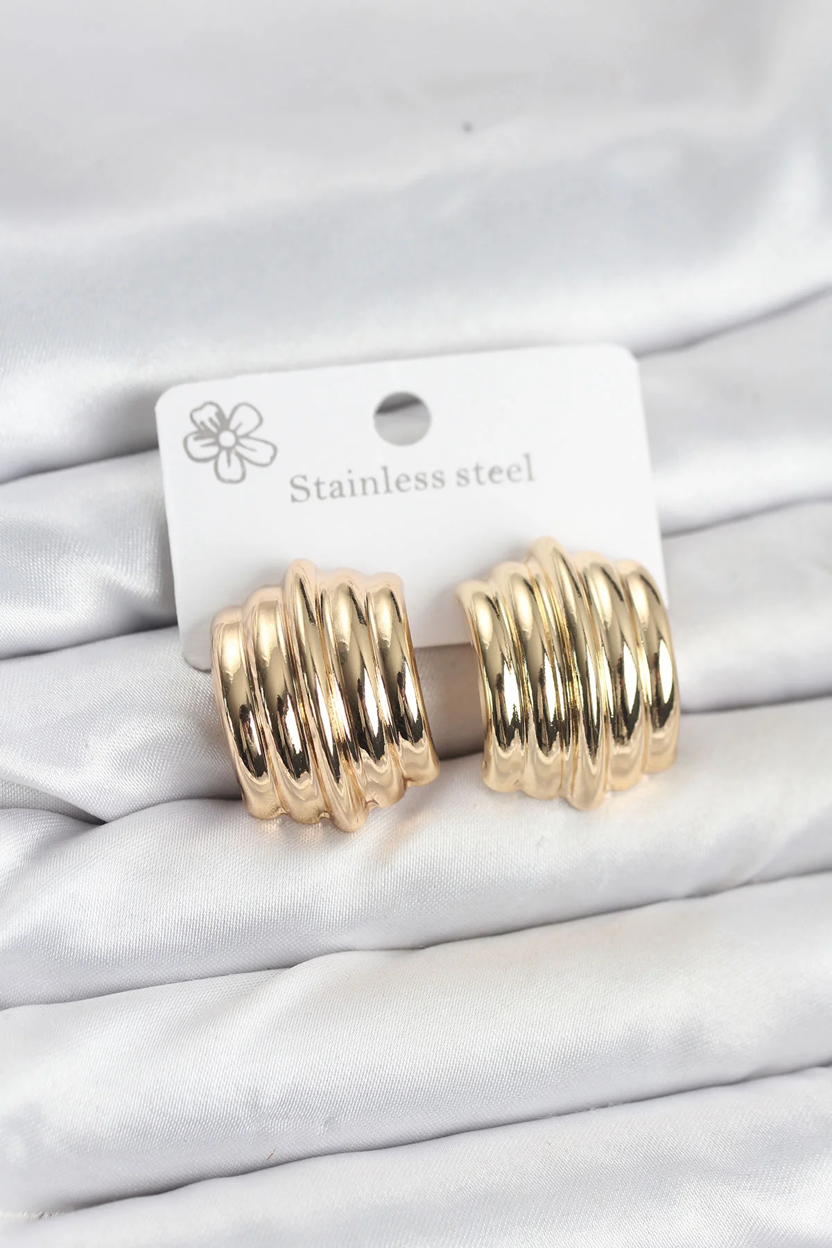 Vintage Model 316L Çelik Gold Renk Kadın Küpe