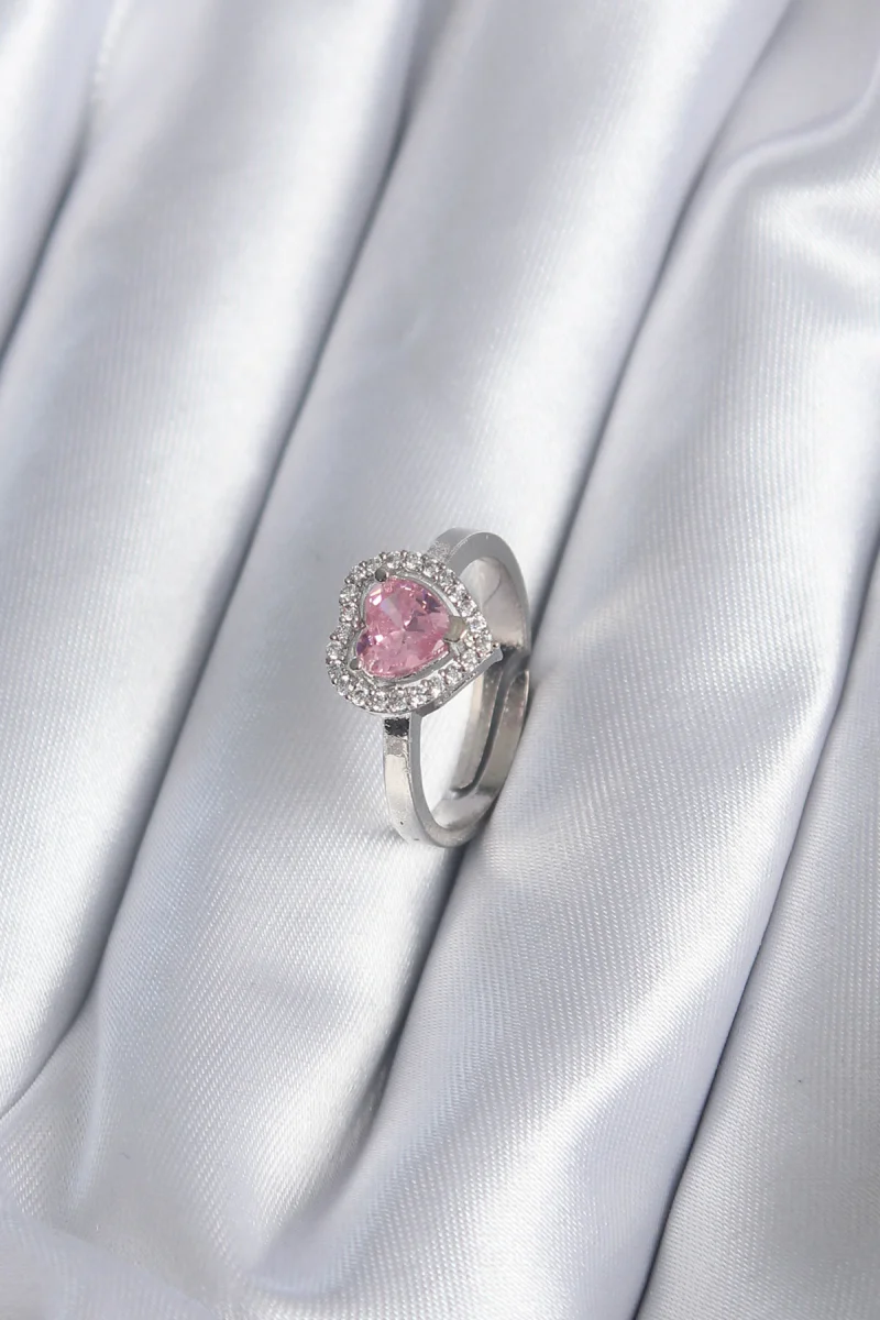 Pirinç Gümüş Renk Pembe Zirkon Taşlı Charm Model Kadın Yüzük 5886