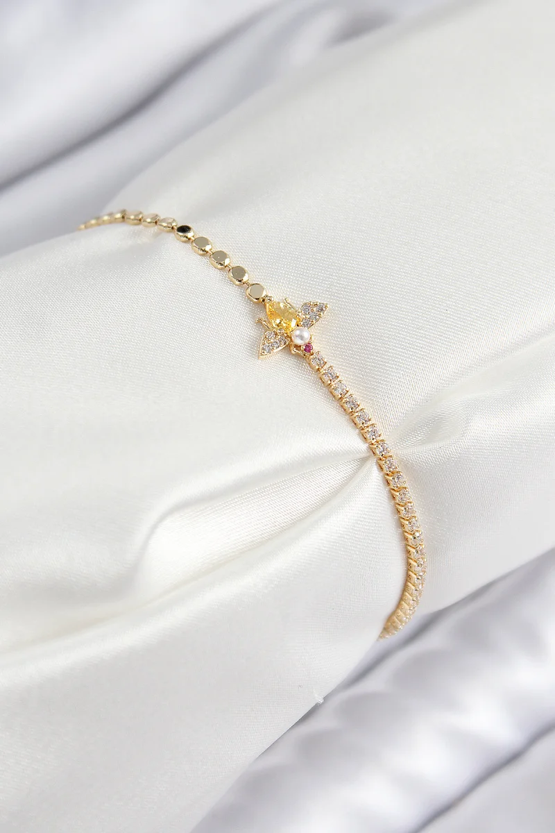 Pirinç Zirkon Taşlı Arı Model Ezme Zincir Gold Renk Kadın Bileklik 5886