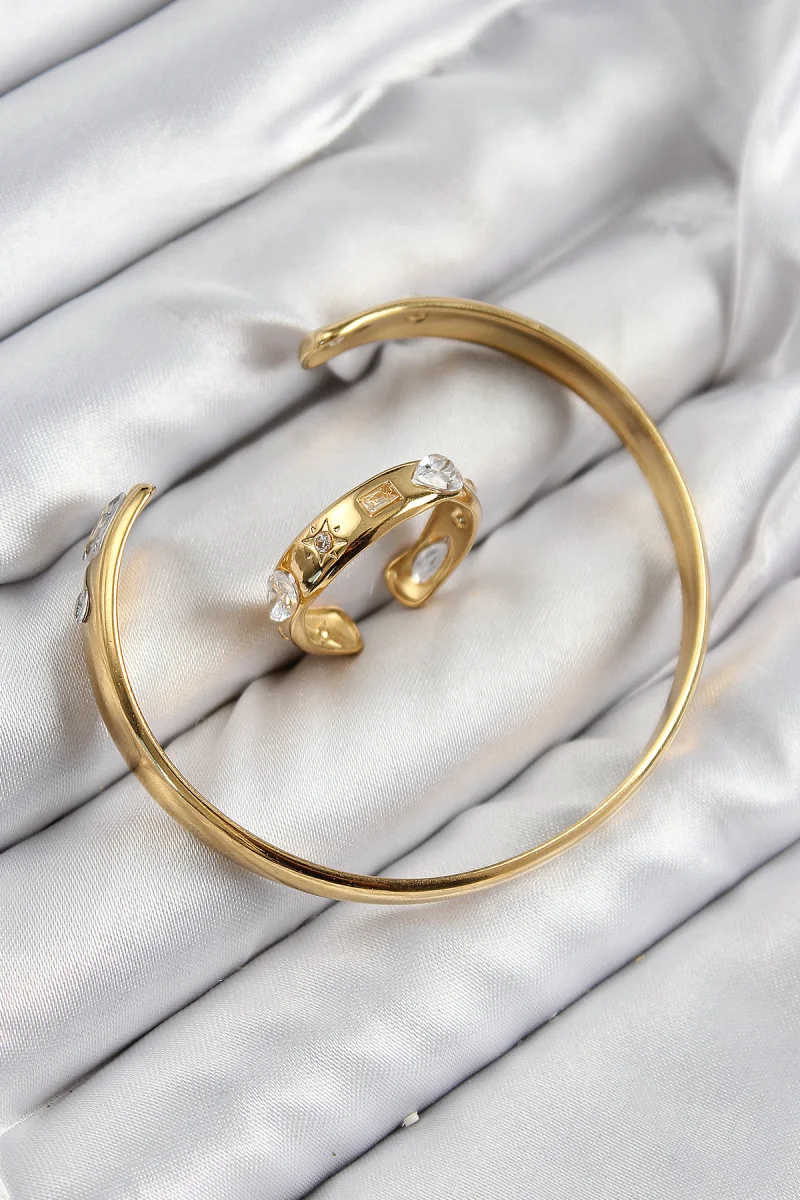 Pirinç Zirkon Taşlı Ayrık Model Gold Renk Bileklik Yüzük Set 5886