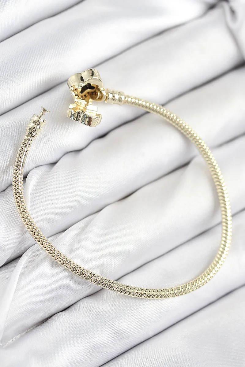 Pirinç Charm Zirkon Taşlı Yonca Model Gold Renk Kadın Bileklik 5886
