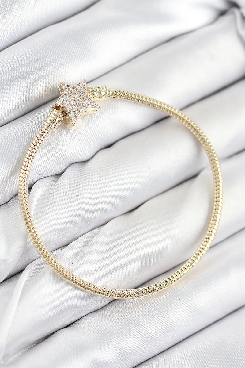 Pirinç Charm Zirkon Taşlı Yıldız Model Gold Renk Kadın Bileklik 5886