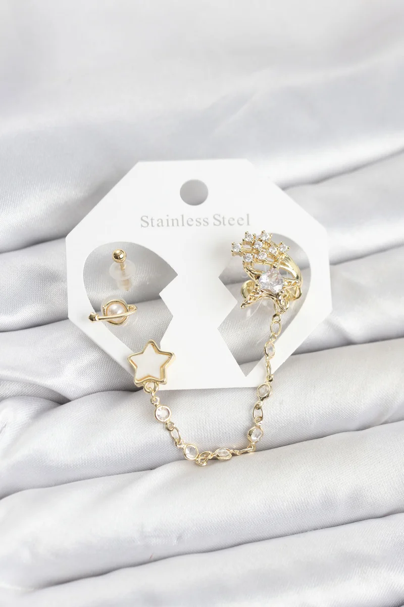 Pirinç Gold Renk Yıldız Model Zincir Bağlantılı Ear Cuff Küpe Seti 5886