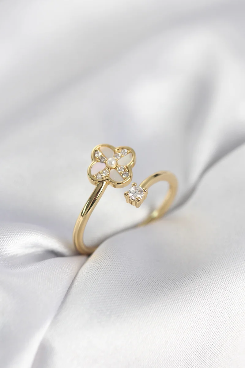 Gold Renk Zirkon Taşlı Yonca Model Kadın Yüzük 5886