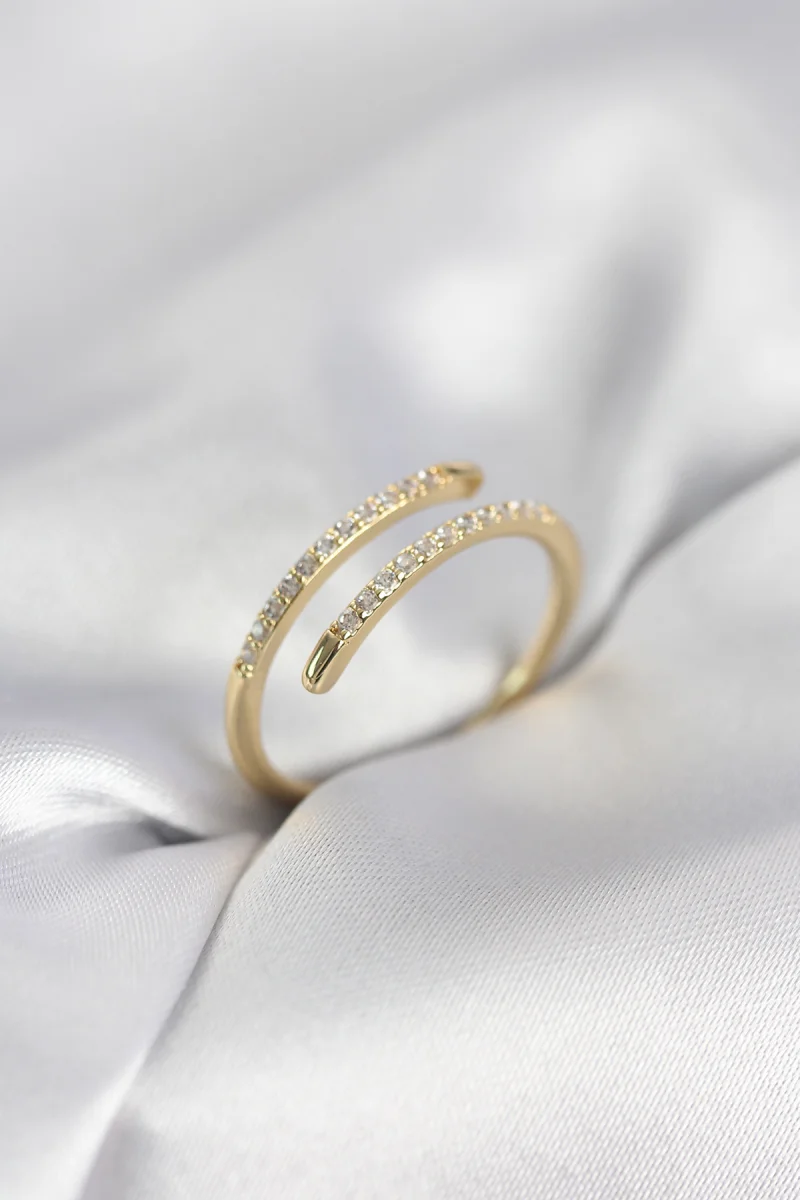 Gold Renk Yılan Kuyruk Model Zirkon Taşlı Kadın Yüzük 5886